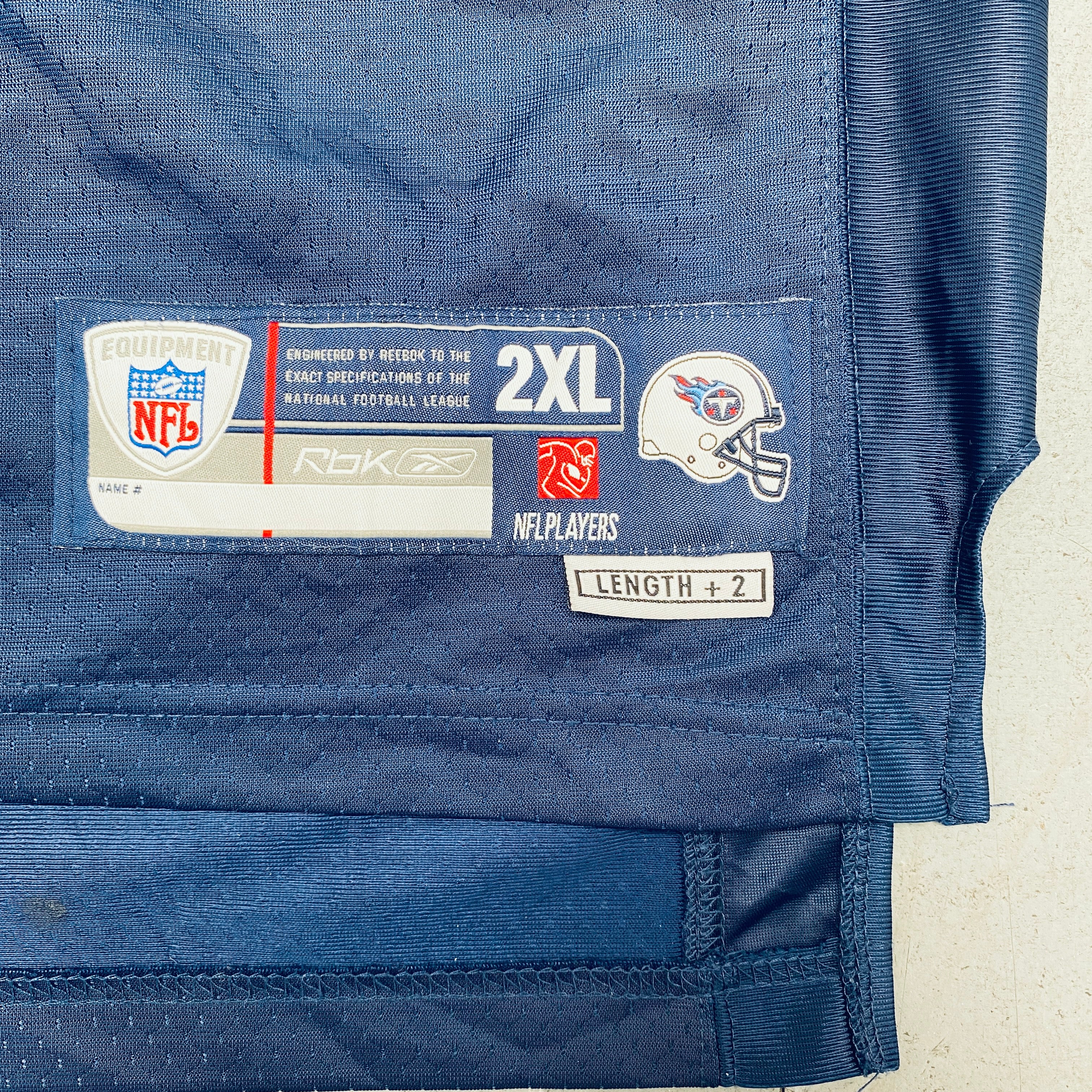 Vince Young Tennessee Titans 2007/08 Stitched NFL Jersey XXL - Authentic Football Fan Gear for Game Day & Sports Collectibles