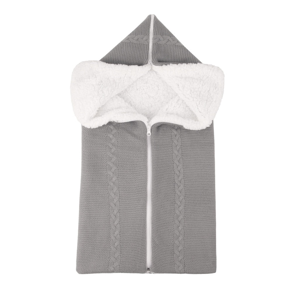 Warm & Cozy Winter Baby Sleep Sack - Soft Fleece Wearable Blanket for Newborns & Infants - Perfect for Cold Weather, Nursery, and Bedtime Comfort