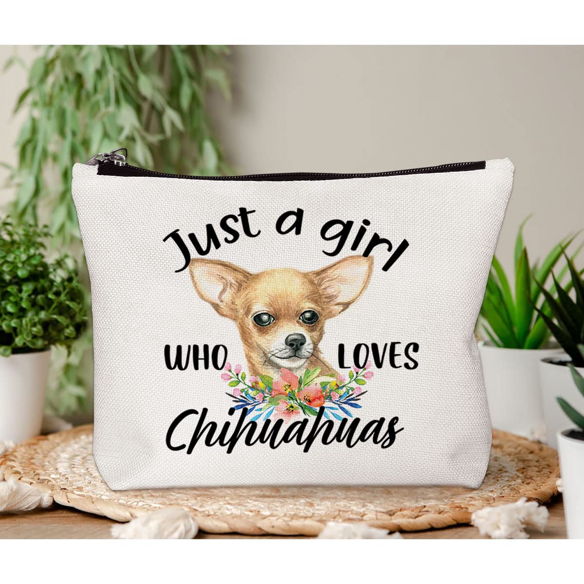 BiuNiuring Chihuahua Themed Makeup Bag for Women - Perfect Dog Lover Gift, Cute Chihuahua Cosmetic Pouch for Dog Nannies & Pet Owners - Ideal for Travel, Gym & Daily Makeup Storage