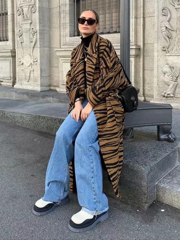 Stylish High Waist Wide Leg Jeans for Women - Trendy Comfortable Denim Pants for Casual & Office Wear