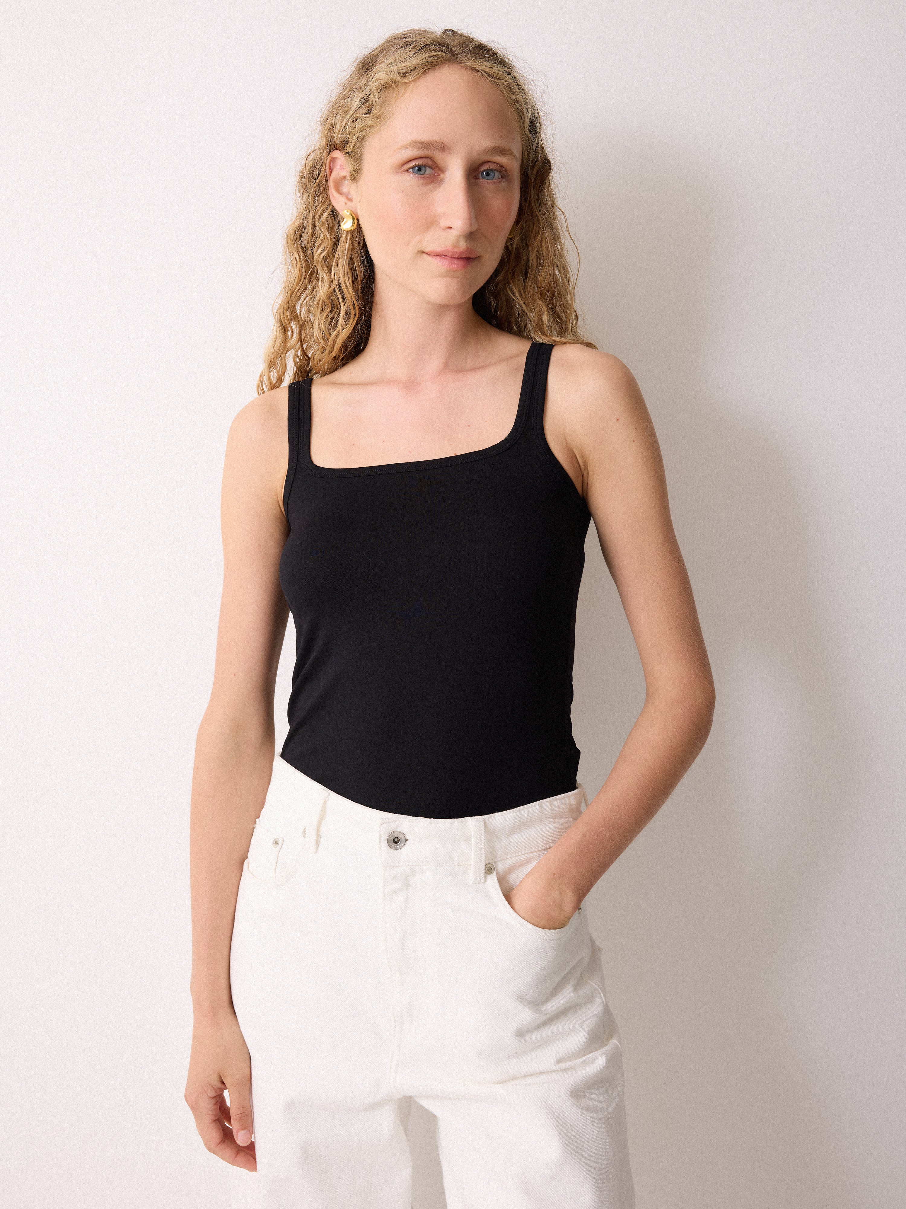 Square Neck Layering Tank Top for Women - Slim Fit Basic Camisole in Black | Perfect for Layering Under Blazers, Cardigans or Summer Outfits