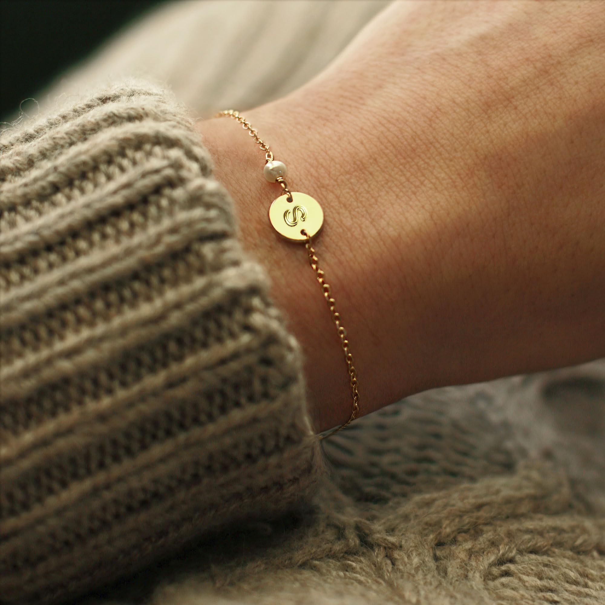 Turandoss Gold Initial Bracelets for Women & Girls - Personalized Monogram Pearl Jewelry Gift for Teen, Birthday, Anniversary | Elegant & Stylish for Daily Wear, Parties, and Special Occasions