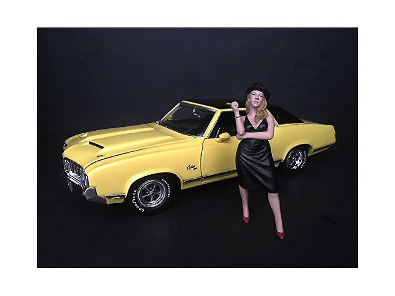 American Diorama Hanging Out II Patricia 1/18 Scale Model Car Figure - Realistic Female Driver Figurine for Diecast Vehicle Displays & Diorama Scenes