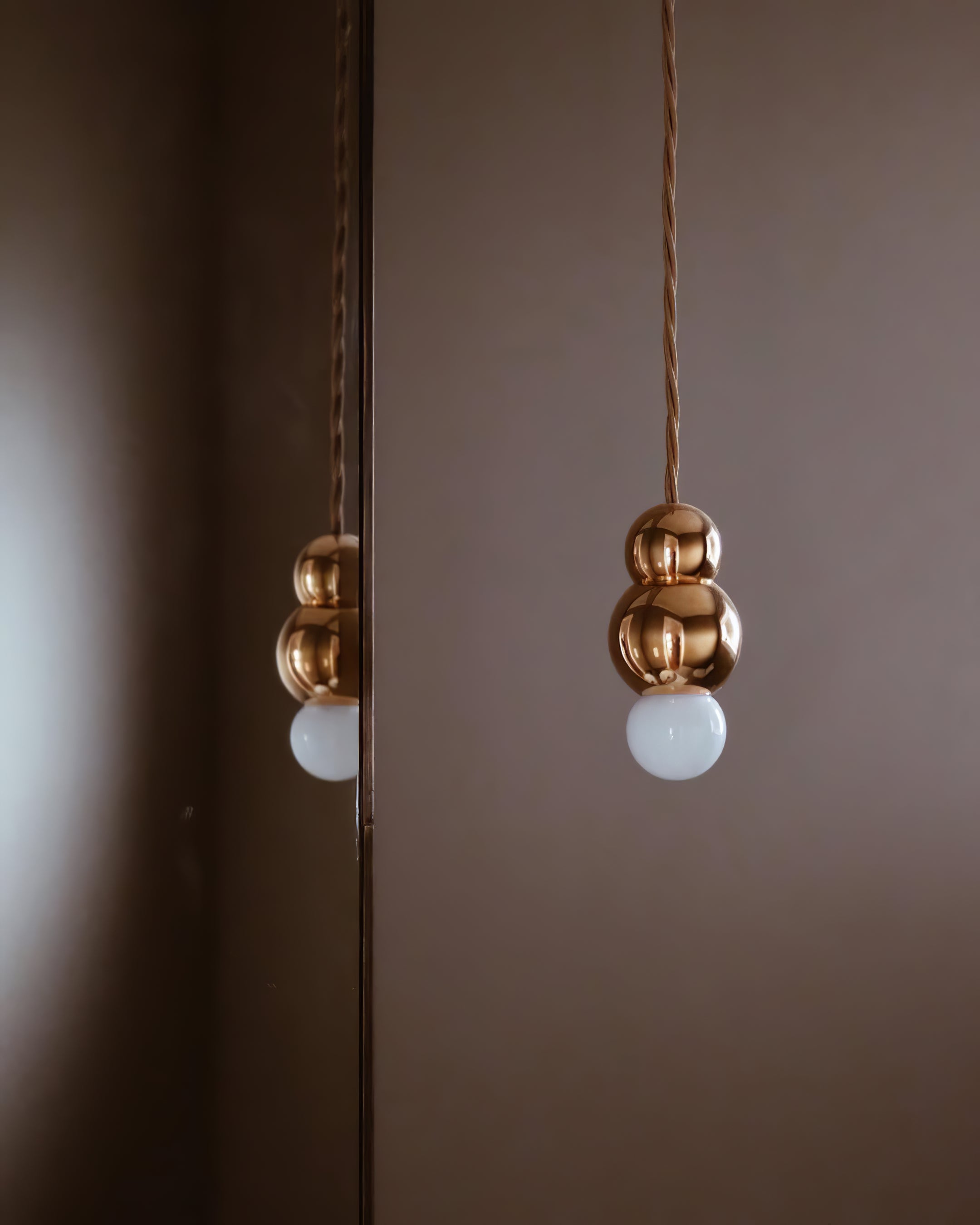 Modern LED Ball Light Pendant Lamp - Dimmable Hanging Light Fixture for Kitchen Island, Dining Room & Bedroom Decor