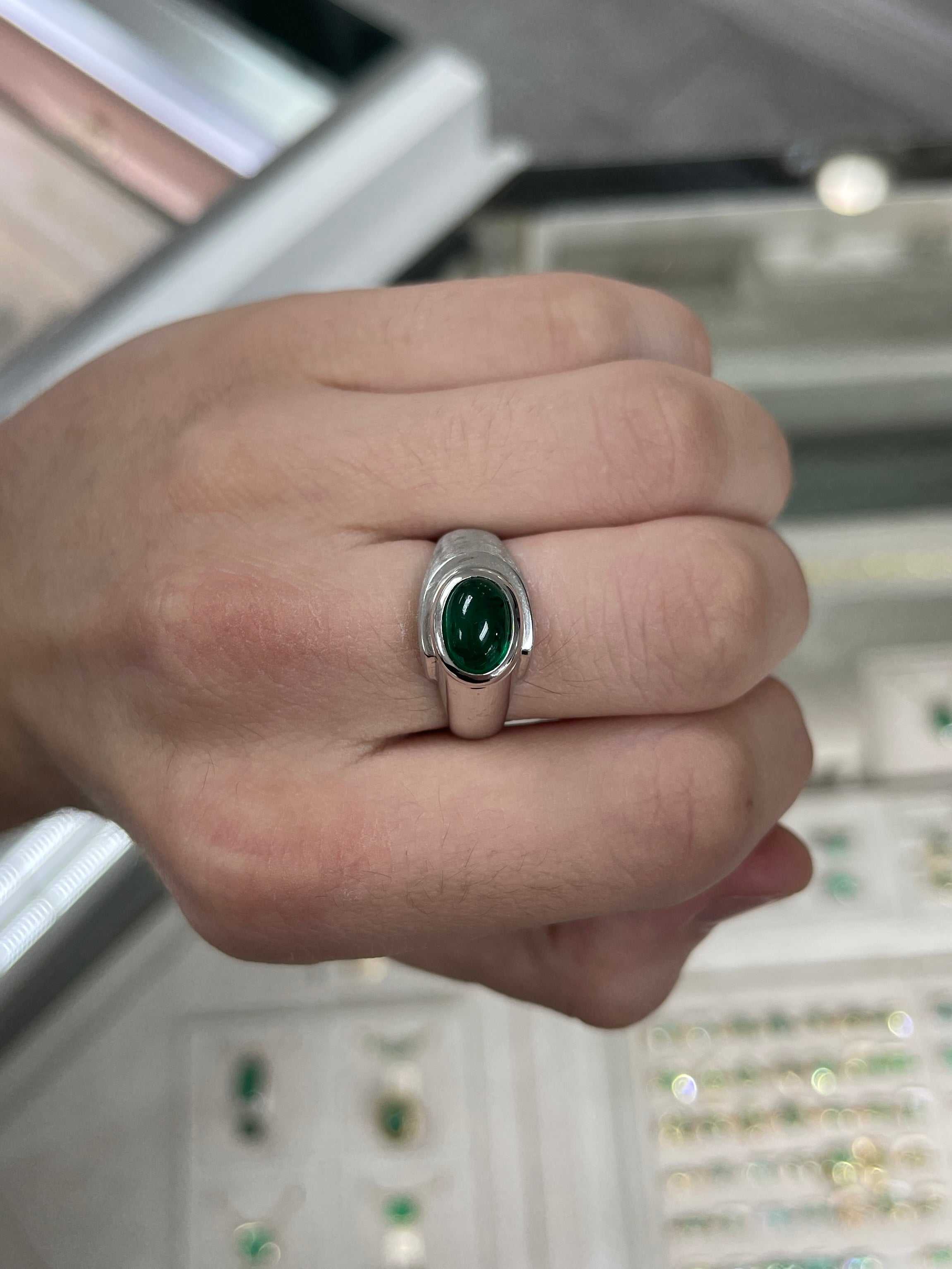 1.70 Carat Dark Green Emerald Cabochon Men's Ring in 14K Gold - Elegant Jewelry Gift for Him, Perfect for Weddings, Anniversaries & Special Occasions