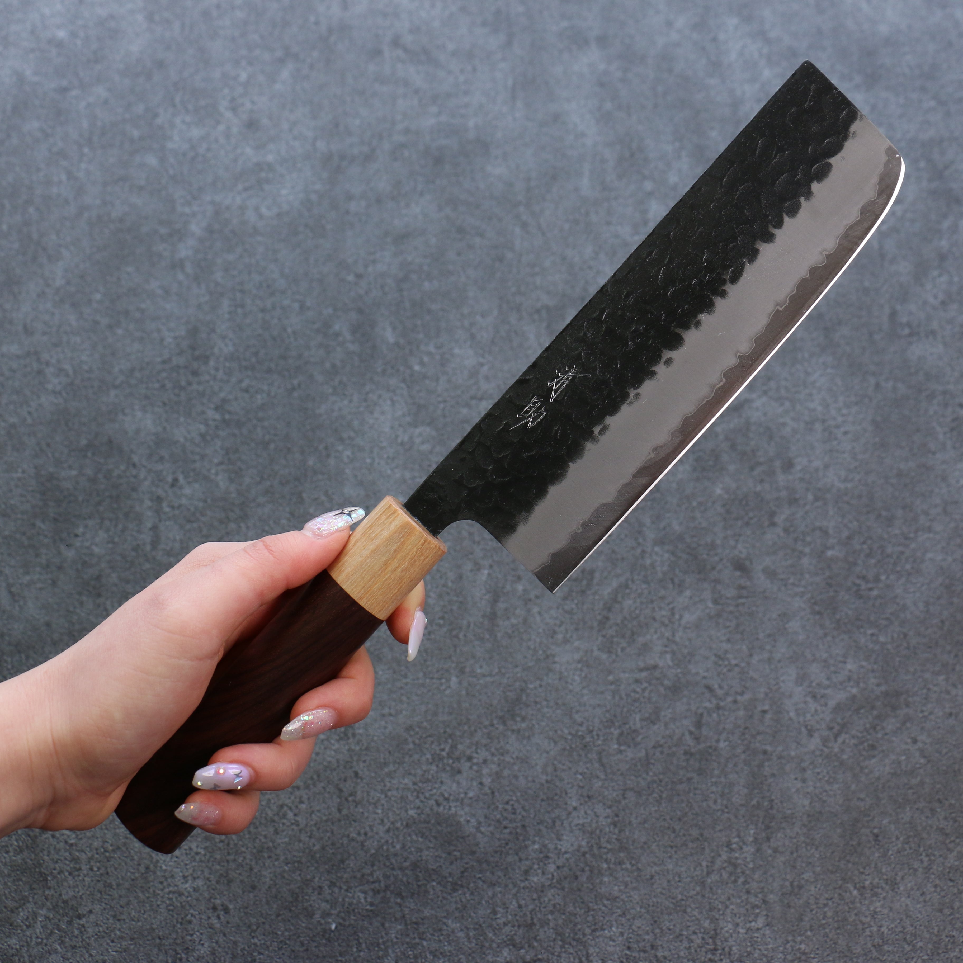 Premium Seisuke Shitan Blue Super Hammered Kurouchi Nakiri Knife 165mm - Japanese High Carbon Steel Kitchen Knife with Ebony Handle - Perfect for Slicing Vegetables, Herbs & Sushi Preparation