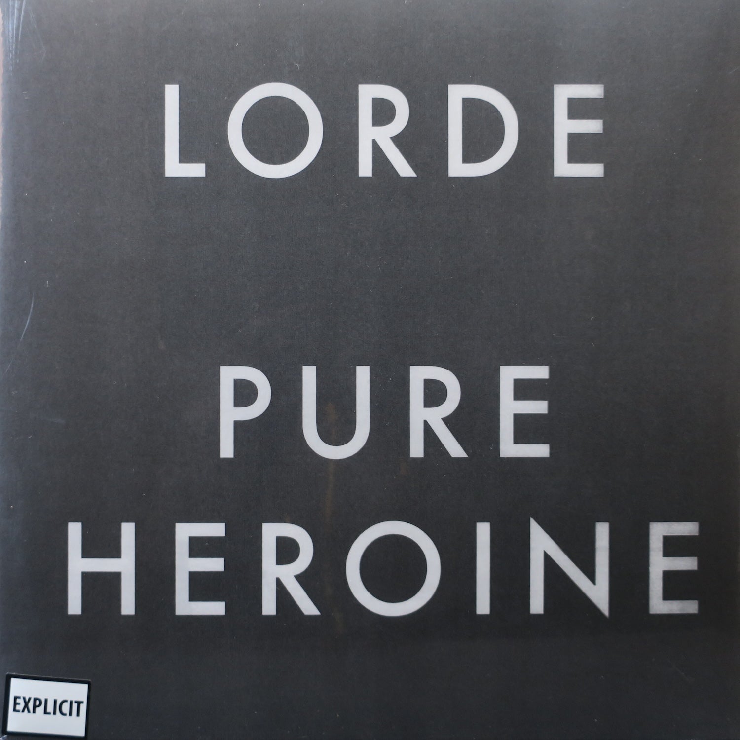 LORDE 'Pure Heroine' Vinyl Record LP - Limited Edition Pop Alternative Music Album for Home Collection & Vinyl Enthusiasts - Perfect for Music Lovers' Listening Rooms & Gift Giving