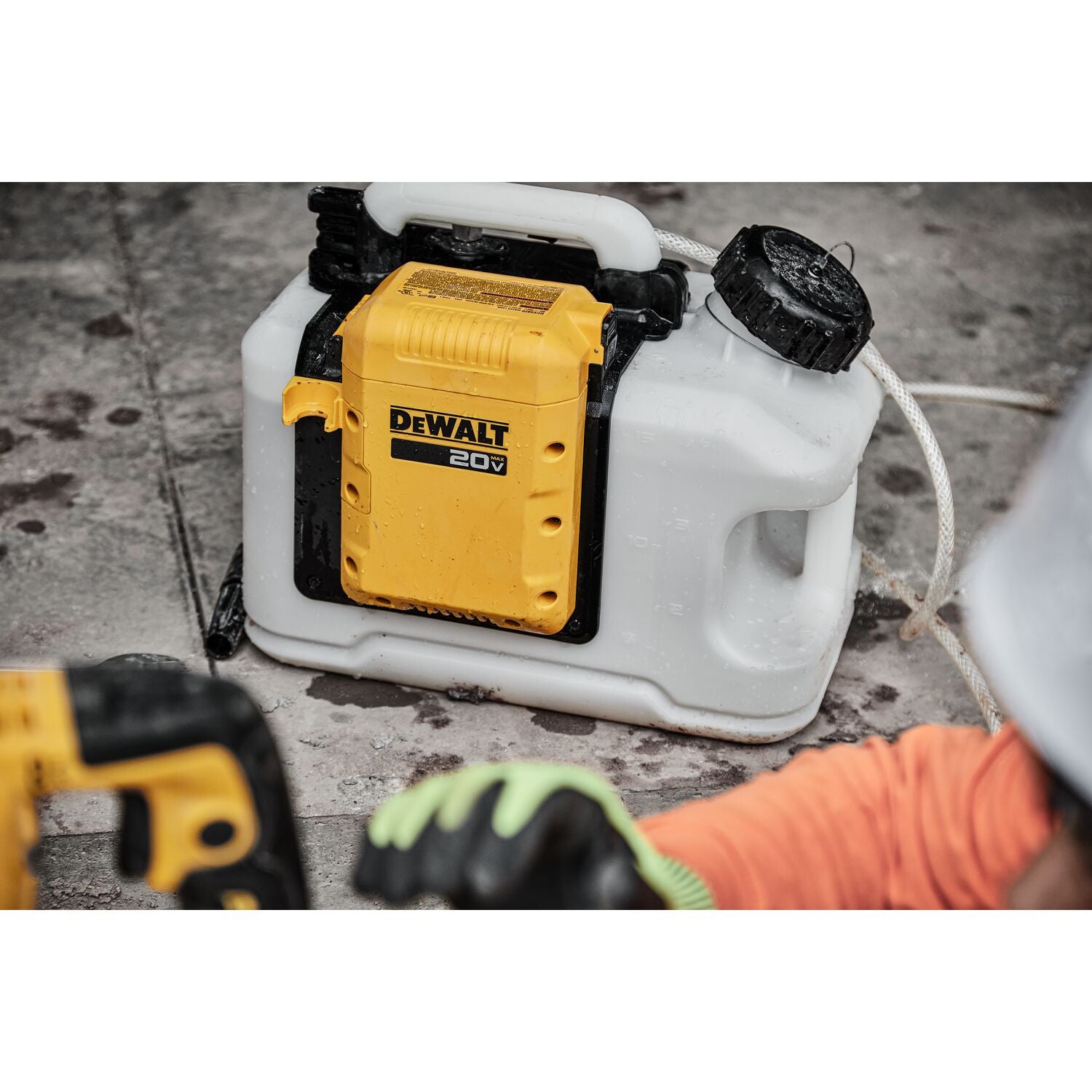 DEWALT DCE6820B 20V MAX Cordless Water Transfer Pump (Bare Tool) - Perfect for RV, Boat, and Home Water Tank Transfer