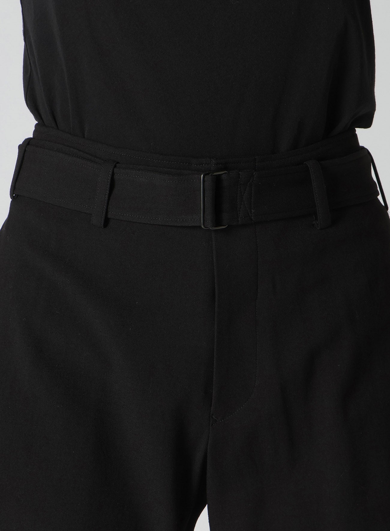 Damaged Gabardine Belted Short Pants for Men & Women - Stylish Casual Wear for Summer, Travel & Outdoor Activities
