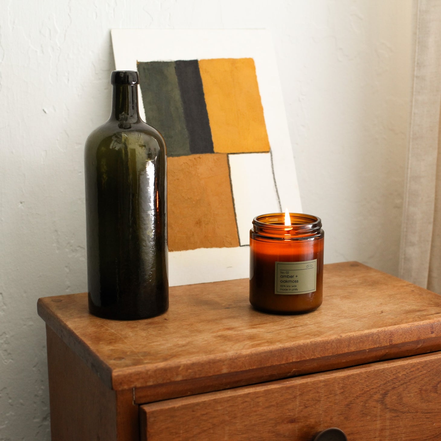 Amber & Oakmoss Scented Candle No. 02 - Handmade Soy Wax Aromatherapy Candle for Relaxation, Home Decor & Romantic Ambiance