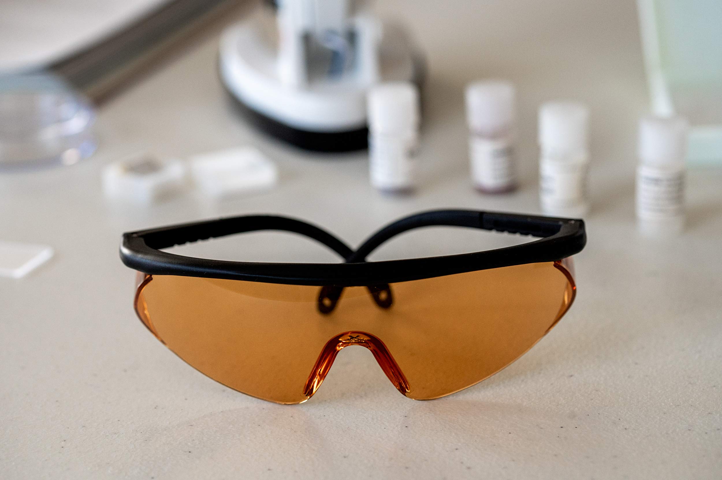 Simone Safety Glasses – Orange & Black Wrap Around Anti-Scratch Anti-Fog Lenses with UV Protection & Blue Light Blocking | ANSI Z87 Certified, Adjustable Temples, Built-in Side Shields, OTG Compatible | Perfect for Construction, Lab Work, Woodworking & Outdoor Activities