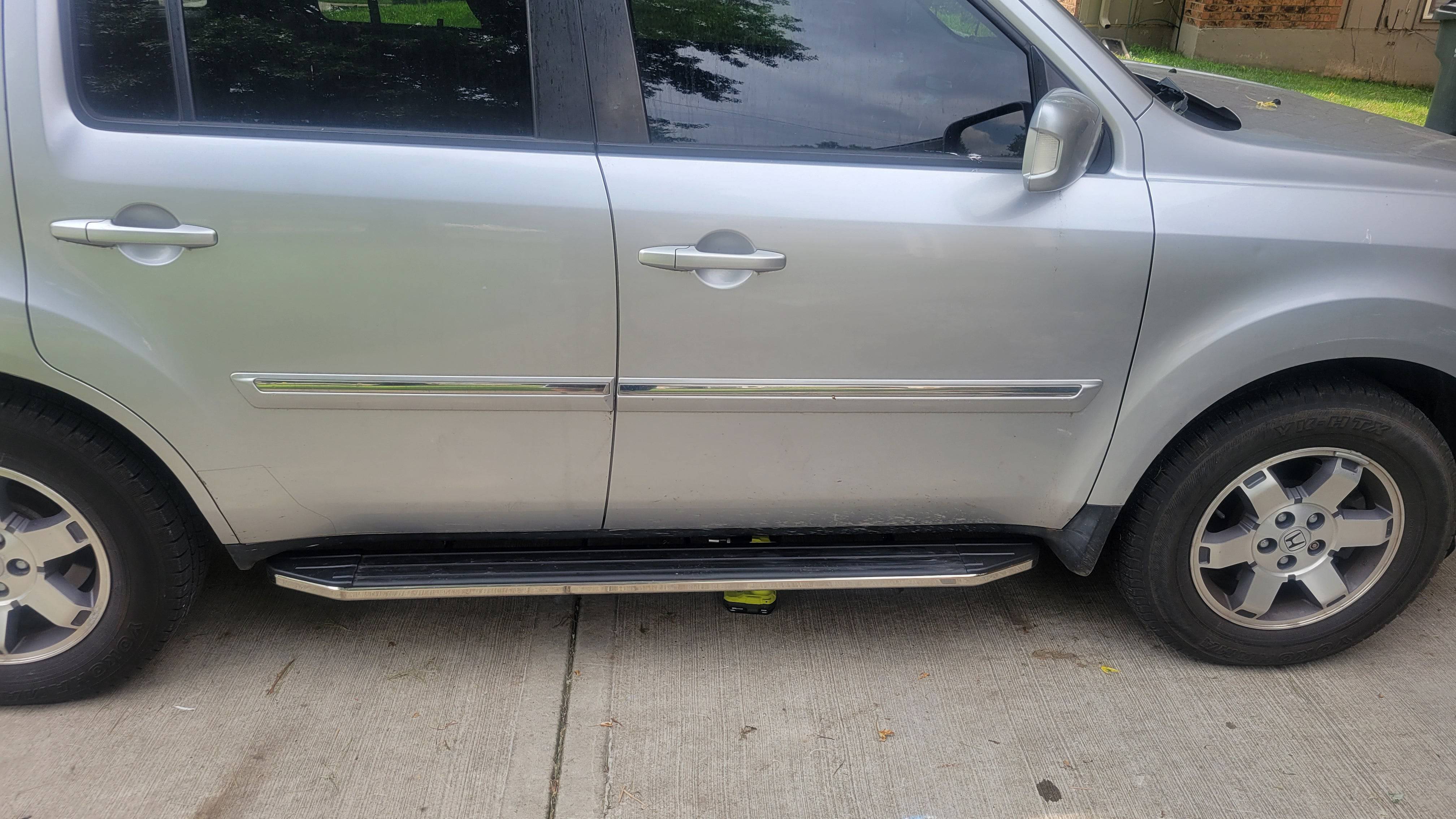 2009-2015 Honda Pilot Aluminum Running Board Side Step Bar - V2 Style for Enhanced Access & Style - Perfect for Off-Roading, Camping & Daily Use