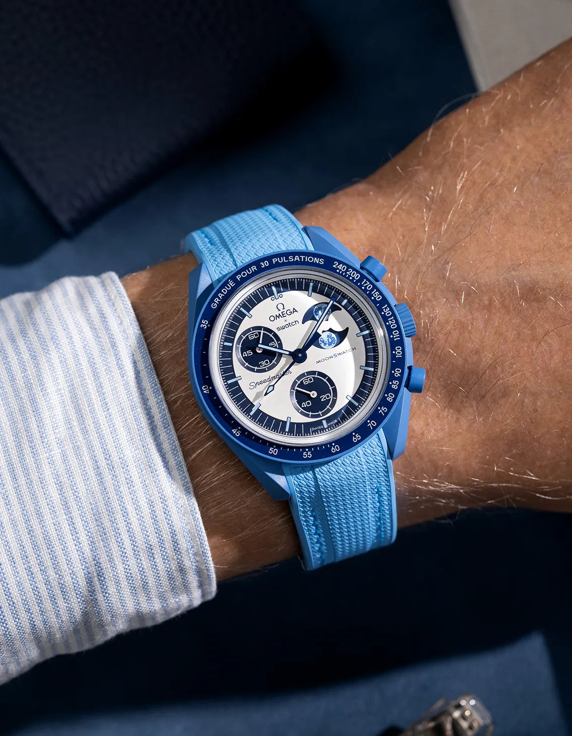 Curved Vertech Rubber Watch Strap - Capri Blue | Durable & Comfortable Replacement Band for Smartwatches & Fitness Trackers | Perfect for Swimming, Running & Outdoor Activities