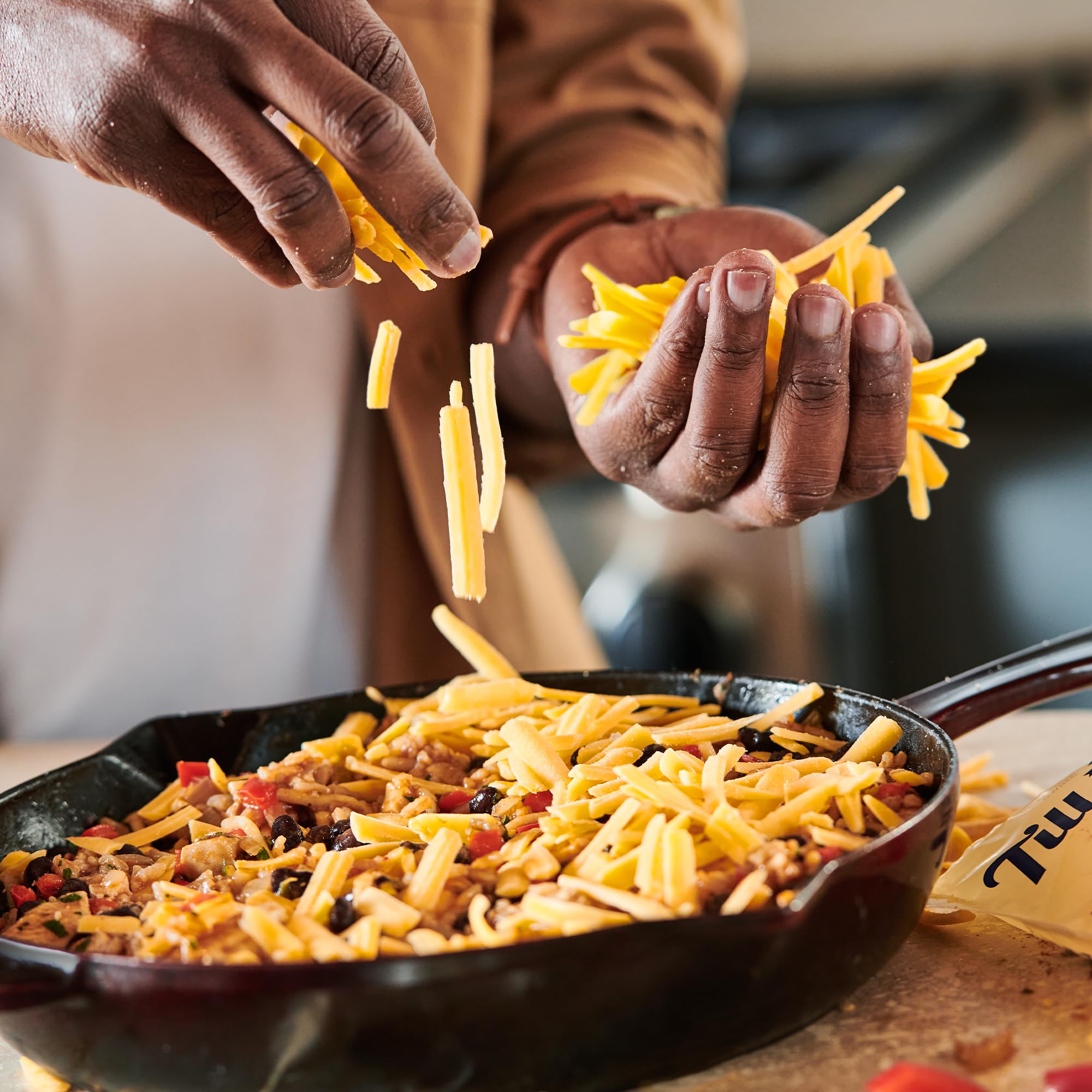 Tillamook Medium Cheddar Shredded Cheese 8 oz - Perfect for Tacos, Nachos, and Homemade Mac & Cheese
