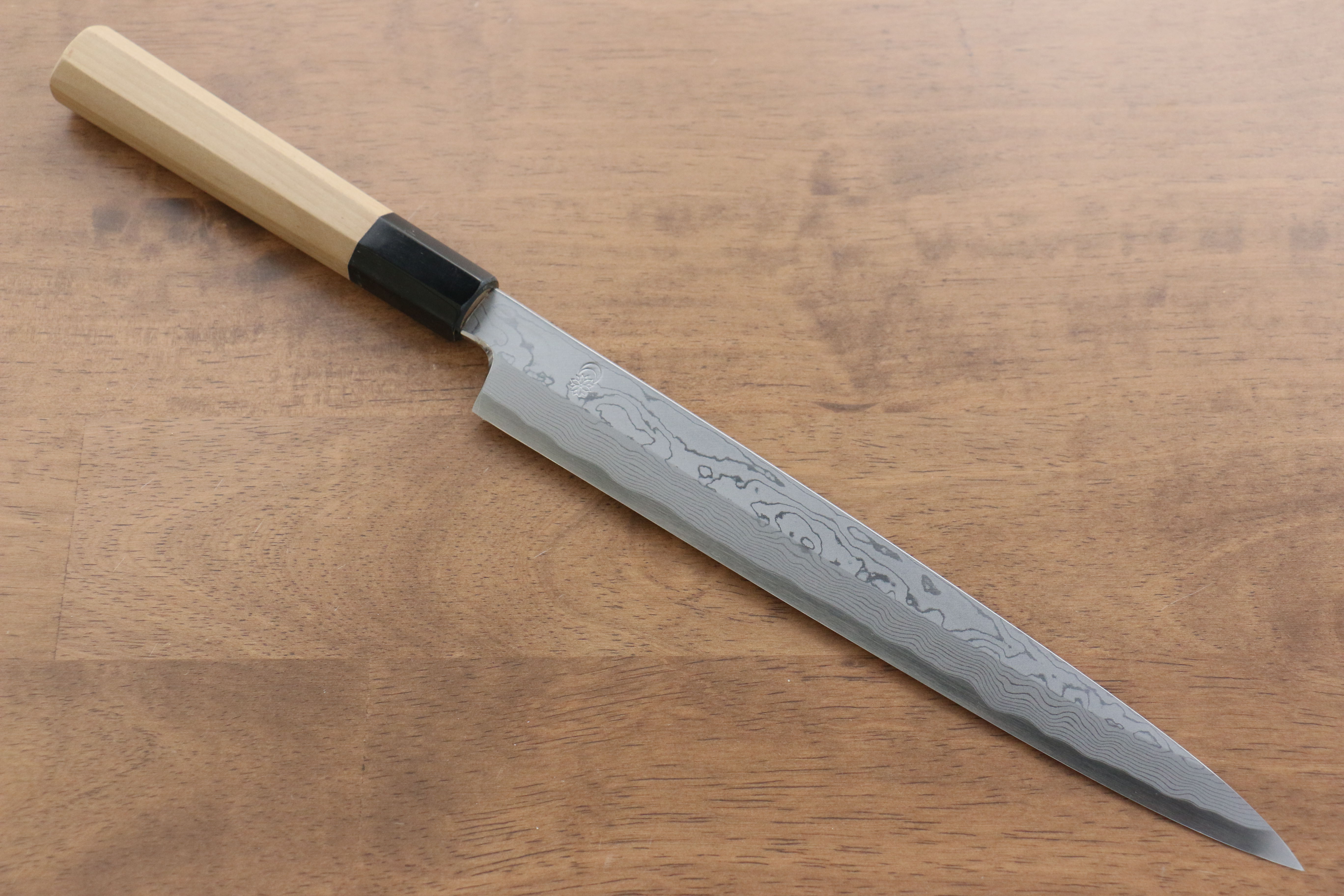 Premium Kikuzuki Blue Steel No.1 Damascus Yanagiba Sushi Knife 240mm with Magnolia Wood Handle - Perfect for Sushi Chefs & Japanese Cuisine Preparation
