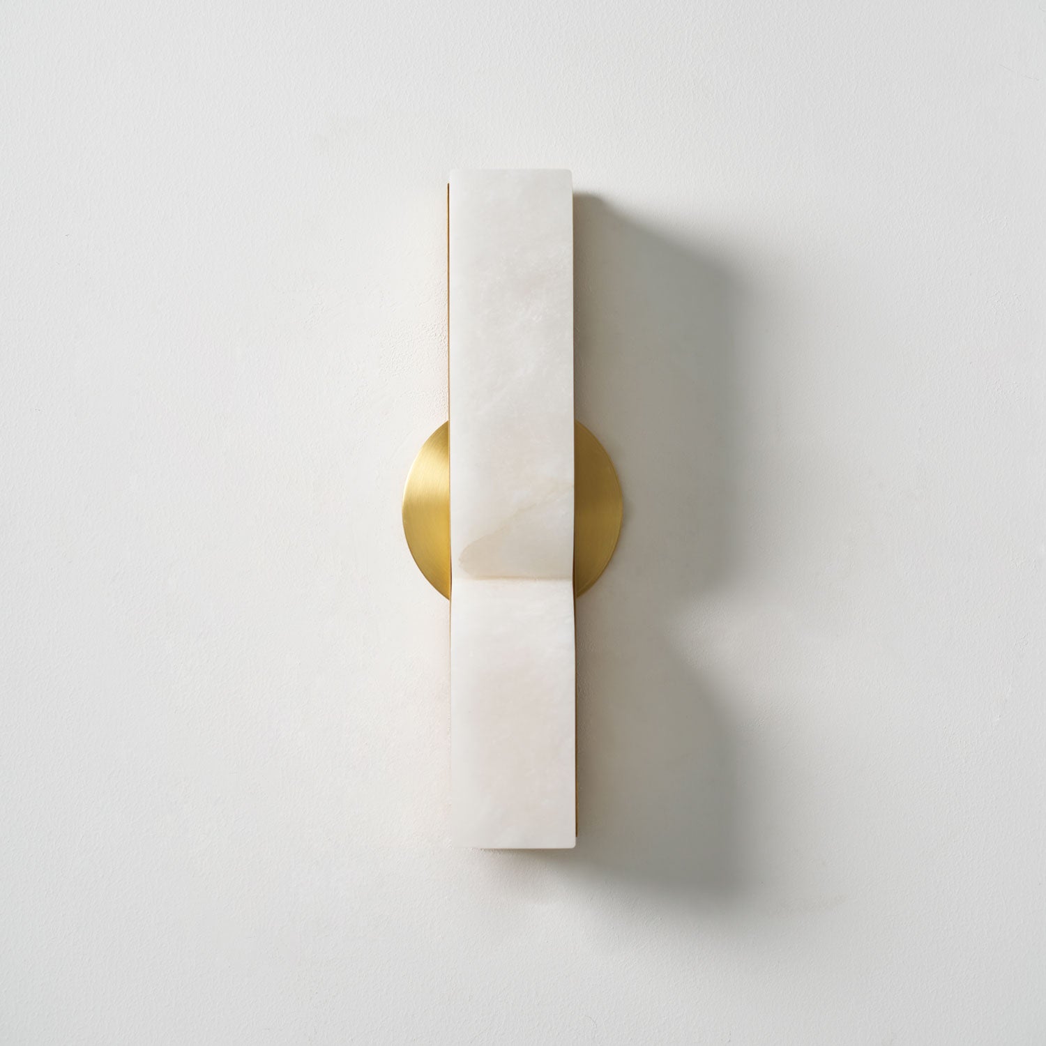 Alabaster Plug-in Wall Sconce Light - Modern Plug in Wall Lamp for Bedroom, Living Room & Hallway Lighting - Elegant Plug-in Sconce for Home Decor