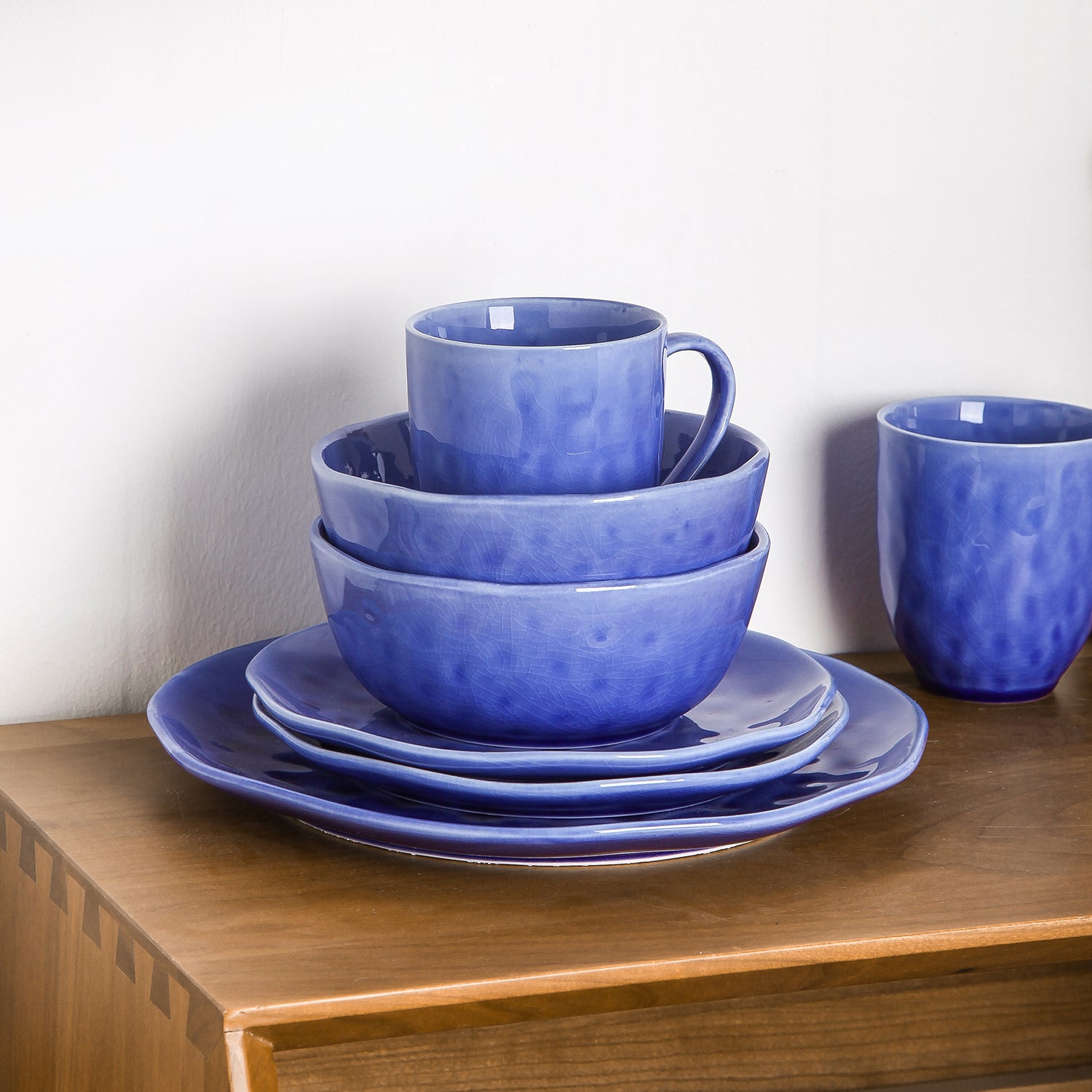 Constance Porcelain Dinnerware Set - Elegant Blue 16-Piece Dinnerware Set for Formal Dining, Entertaining & Special Occasions