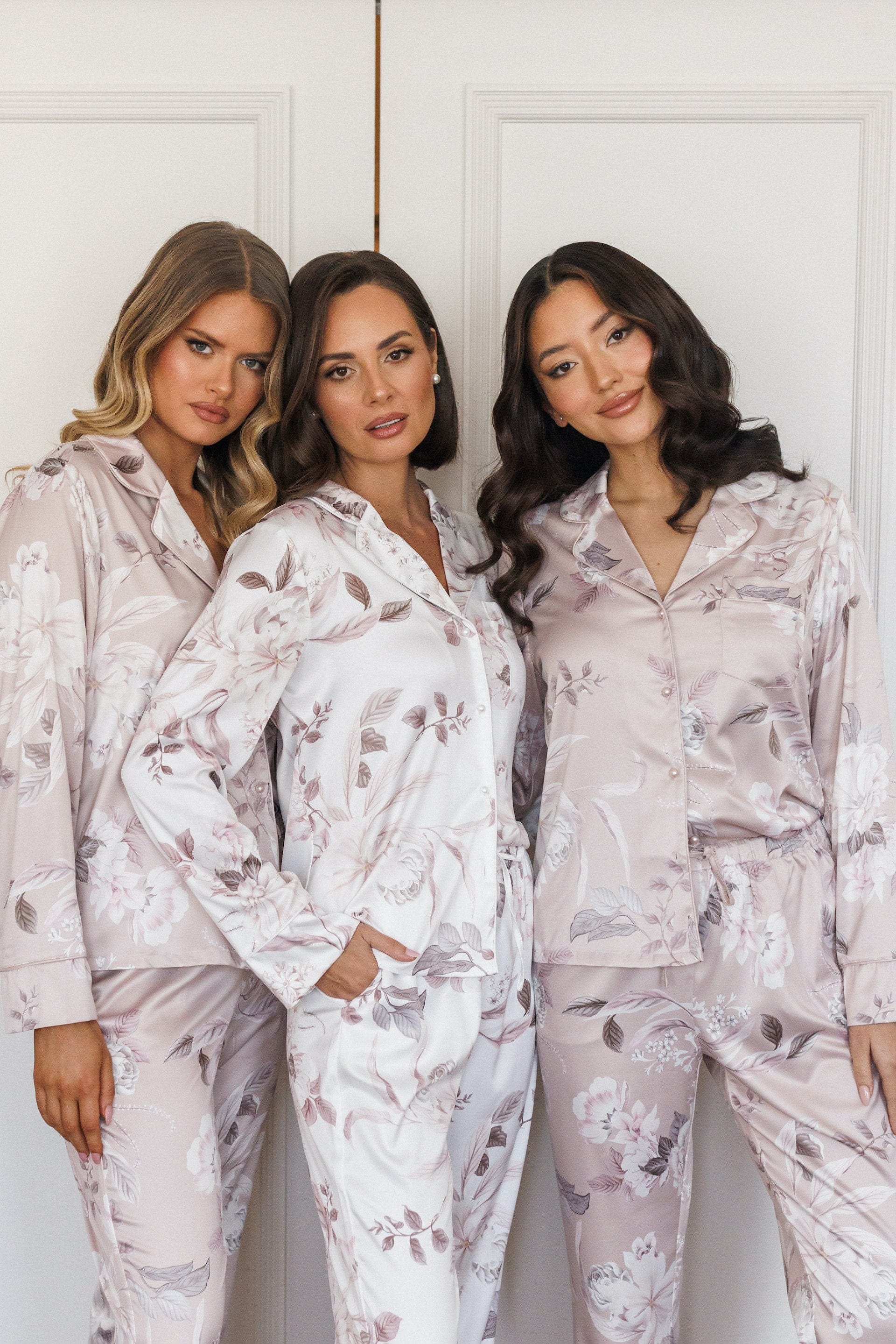 Elegant Satin Floral Bridesmaid Pajama Set - Long Sleeve Loungewear for Wedding Party, Bridal Shower & Sleepwear - Soft & Comfortable Sleepwear for Women