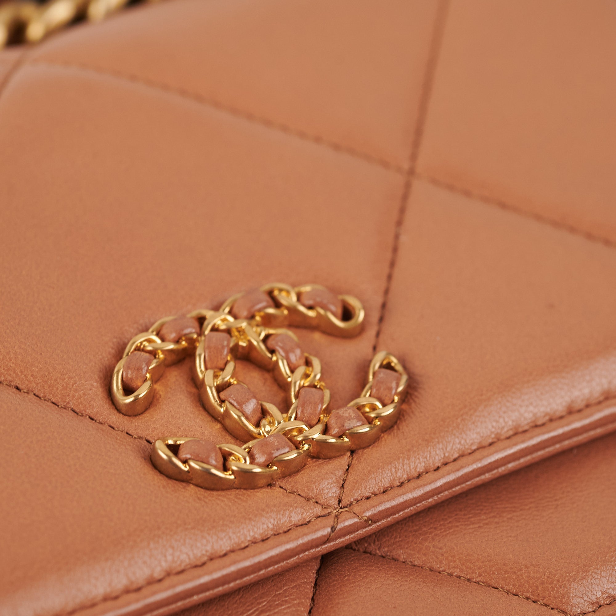 Chanel 19 Wallet on Chain WOC Lambskin Leather Crossbody Bag in Caramel - Perfect for Everyday Use, Date Night & Special Occasions