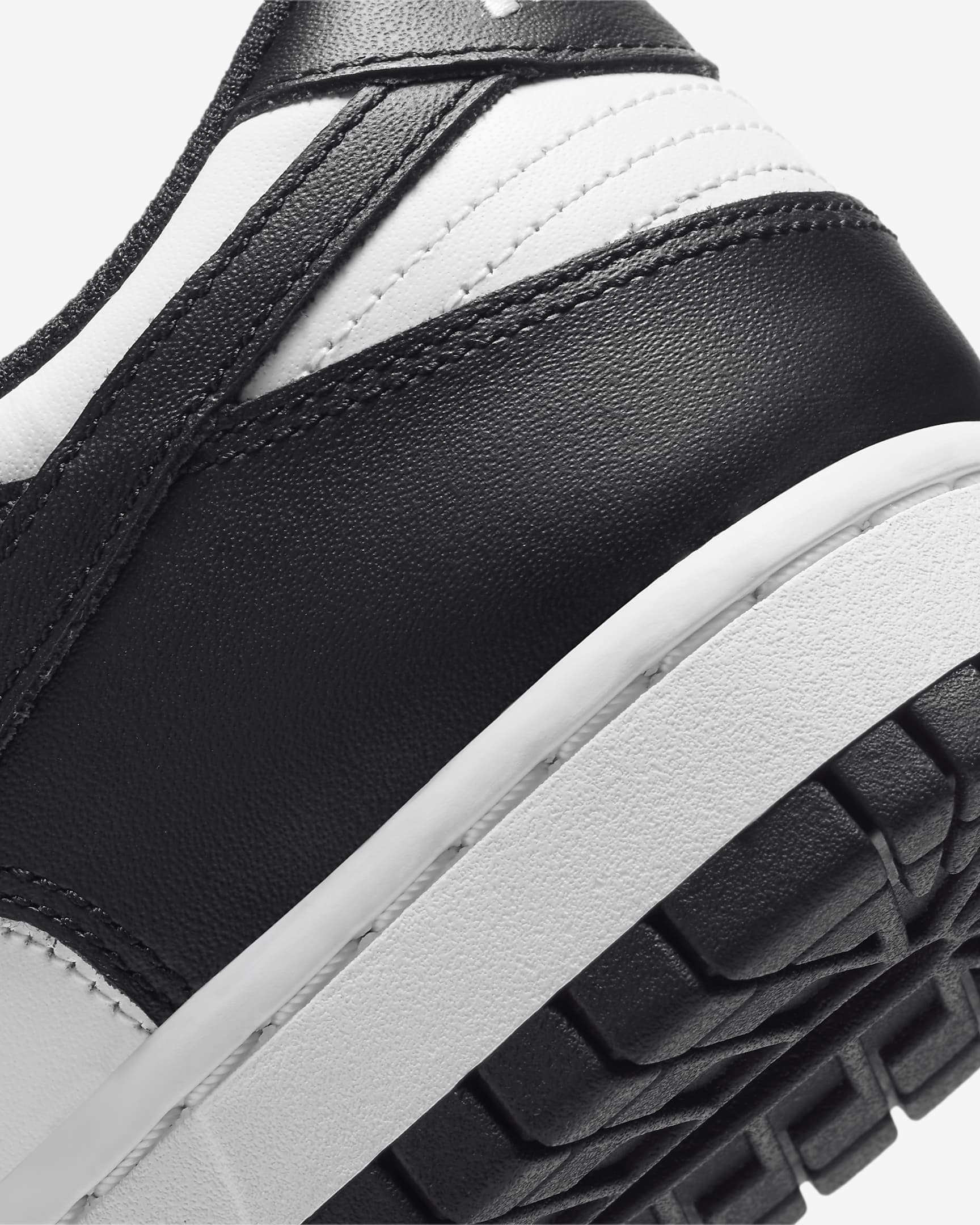 Nike Women's Dunk Low Sneakers - White & Black Casual Shoes for Women | Comfortable Walking, Running, Gym Workouts & Streetwear Fashion