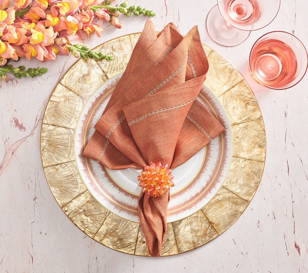 Elegant Round Capiz Placemats Set of 4 - Natural Shell Decor for Dining Table, Wedding, Party & Home Decor