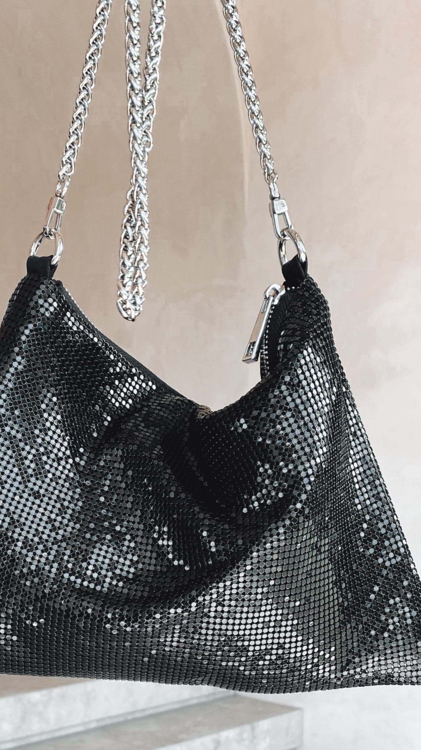 Black Chain Mesh Bag - Durable & Stylish for Groceries, Beach, and Shopping - Perfect for Produce, Laundry, and Organizing