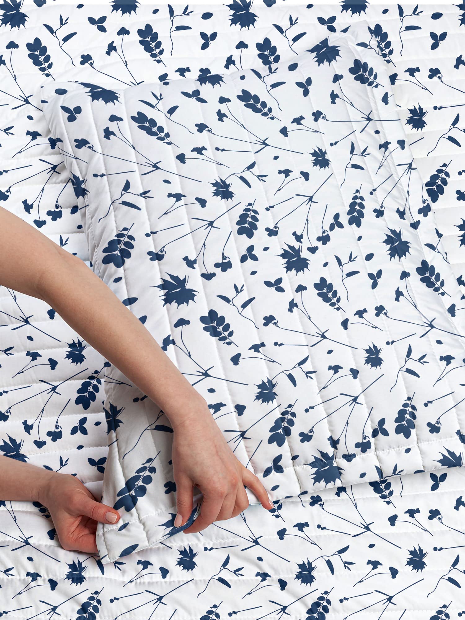 Ambesonne Floral Country Microfiber Bedspread Set - Meadow Branch Silhouette Design with Autumn Leaves, Soft Twin Size Bedding Set Includes Pillow Sham & Comforter in Night Blue & White - Perfect for Cozy Fall Bedrooms and Farmhouse Style Decor