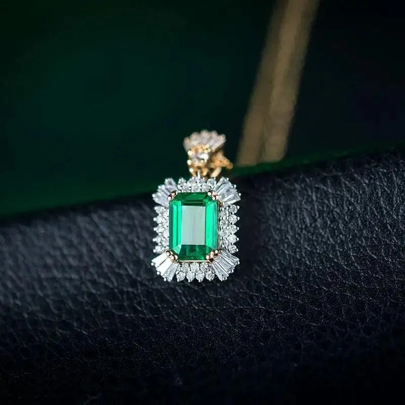 Luxury 18K Two-Tone Gold Emerald Cut Gemstone Pendant Necklace for Women - 7x9mm Natural Diamond & Emerald Jewelry - Perfect for Weddings, Anniversaries & Special Occasions