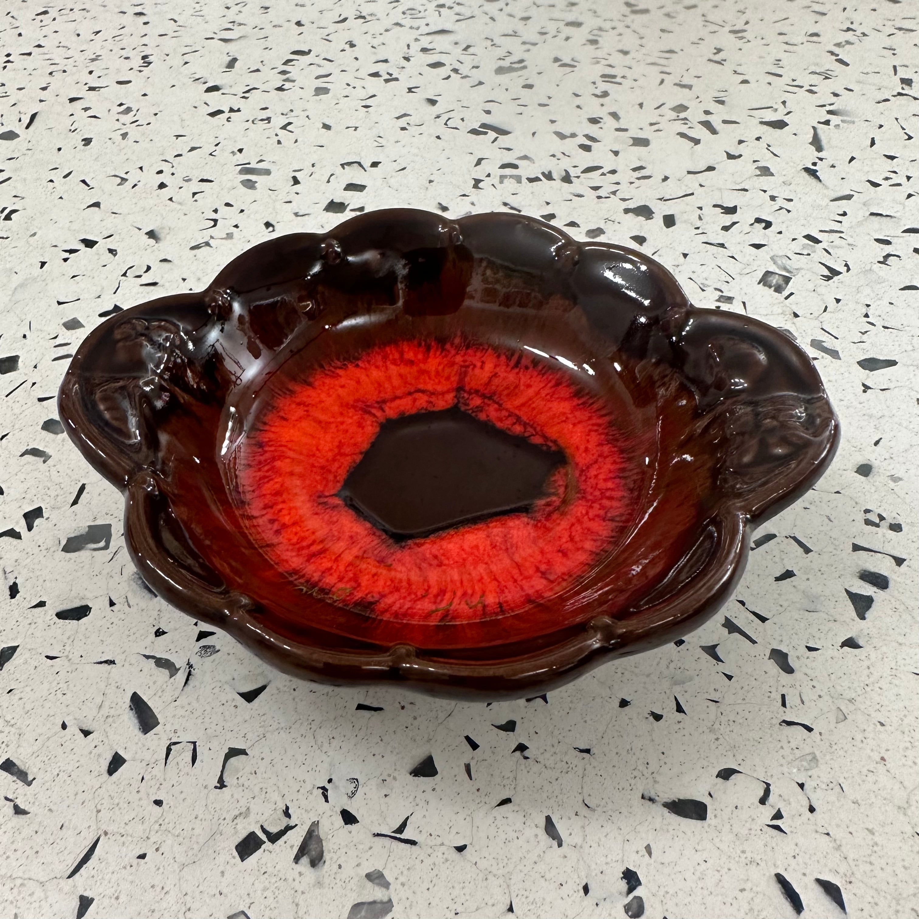 Elegant Brown Ceramic Ashtray - Premium Indoor/Outdoor Smoking Accessory for Cigarettes & Cigars - Perfect for Home, Office, Patio, and Garden Use