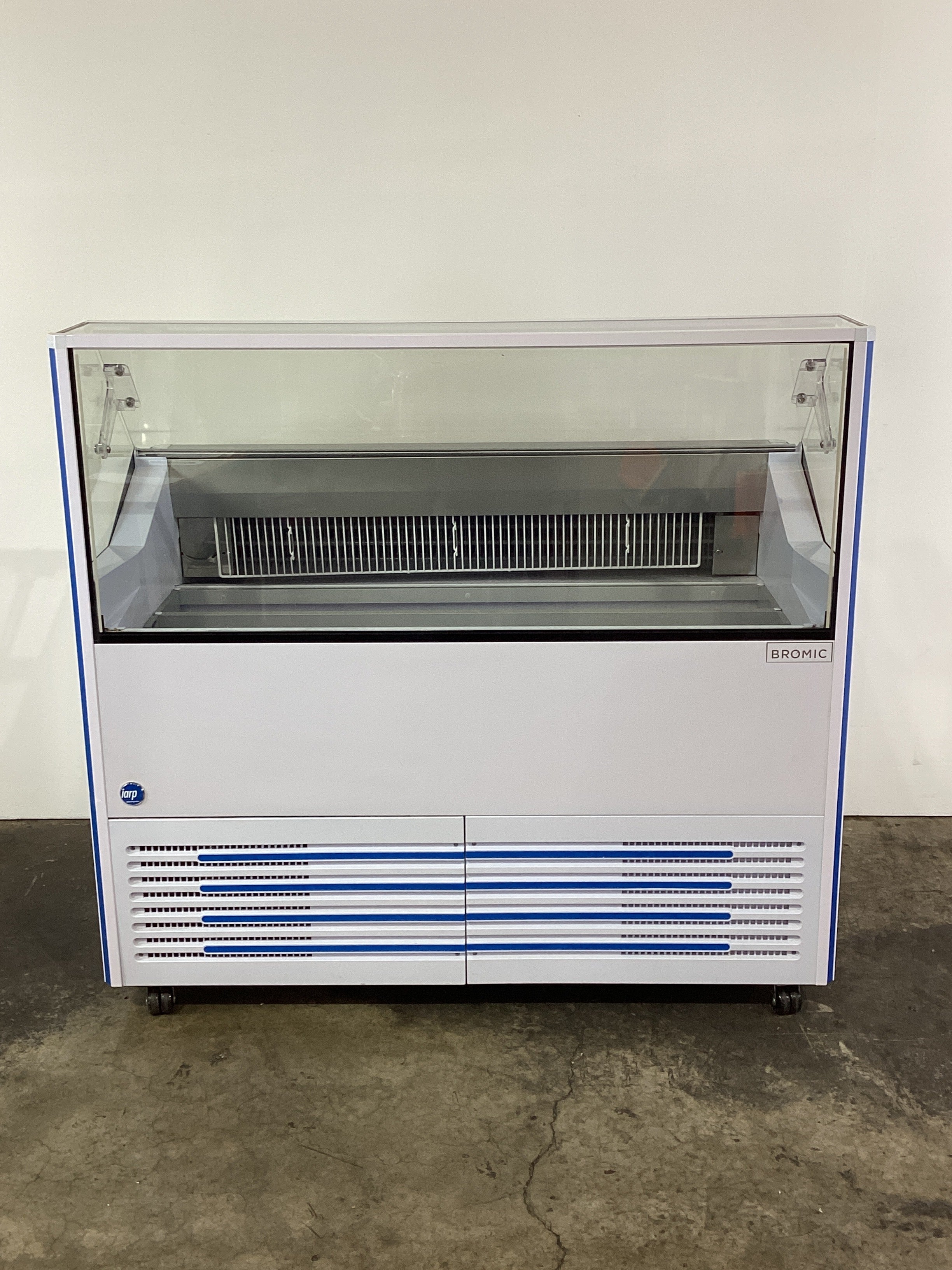 Bromic Delight 7 Gelato Display Case - Commercial Ice Cream Freezer with Glass Door for Gelato, Sorbet & Desserts - Perfect for Ice Cream Shops, Cafes & Bakeries (Model 781304)