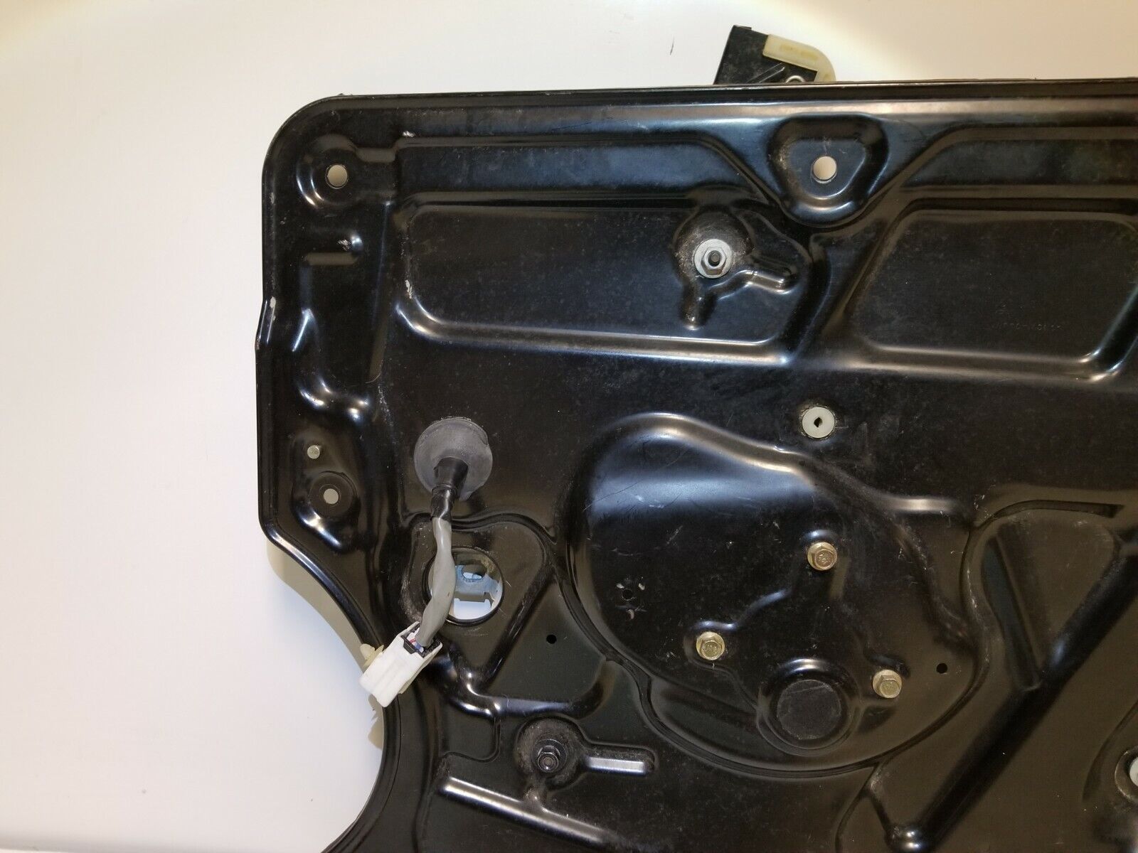 2004-2008 Nissan Maxima Front Passenger Door Window Regulator Assembly OEM Replacement Part - Perfect for Window Repair & Smooth Operation