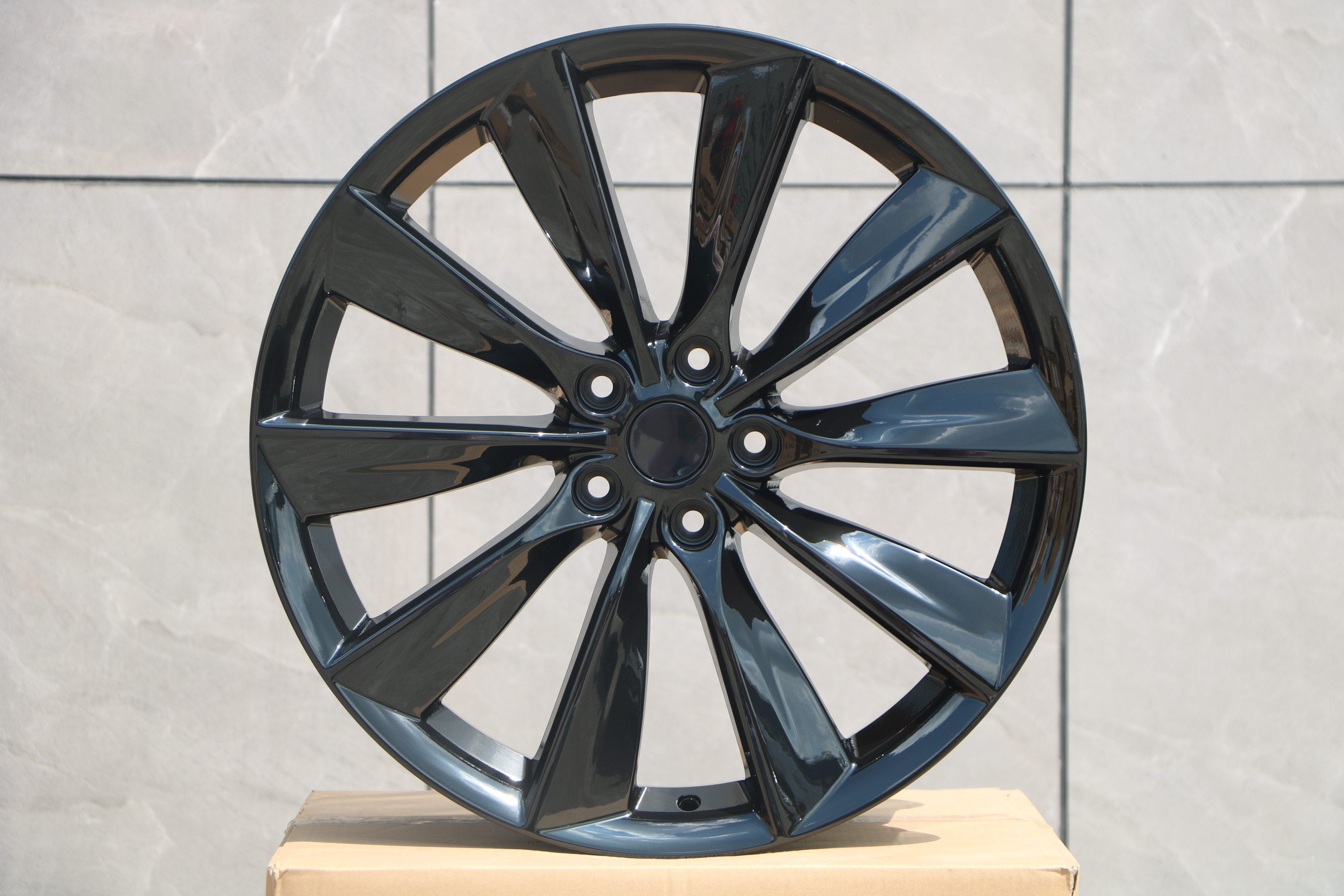 21-Inch Alloy Wheels for Tesla Model S - Premium Replacement Rims for Enhanced Performance & Style - Perfect for Road Trips & Urban Driving