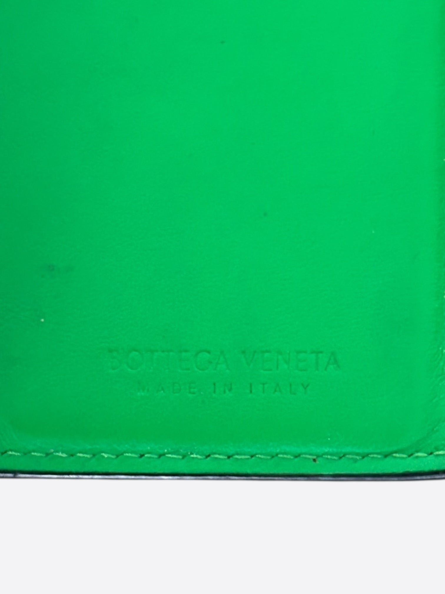 Bottega Veneta Green Intrecciato Leather Cassette Card Holder - Slim Wallet for Credit Cards & Cash | Perfect for Everyday Use, Travel & Minimalist Lifestyle