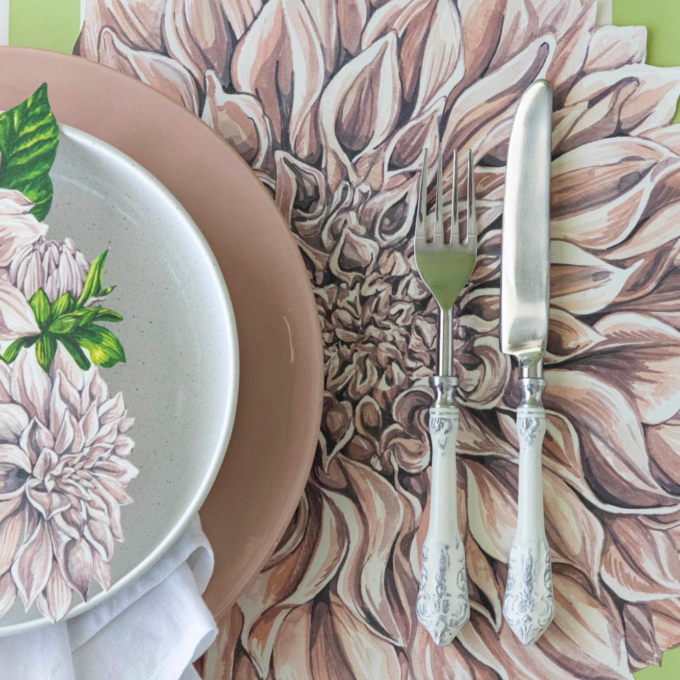 Premium Die-Cut Dahlia Placemats Set of 4 - Elegant Floral Table Mats for Dining, Kitchen, Party Decor - Waterproof & Heat-Resistant for Everyday Use