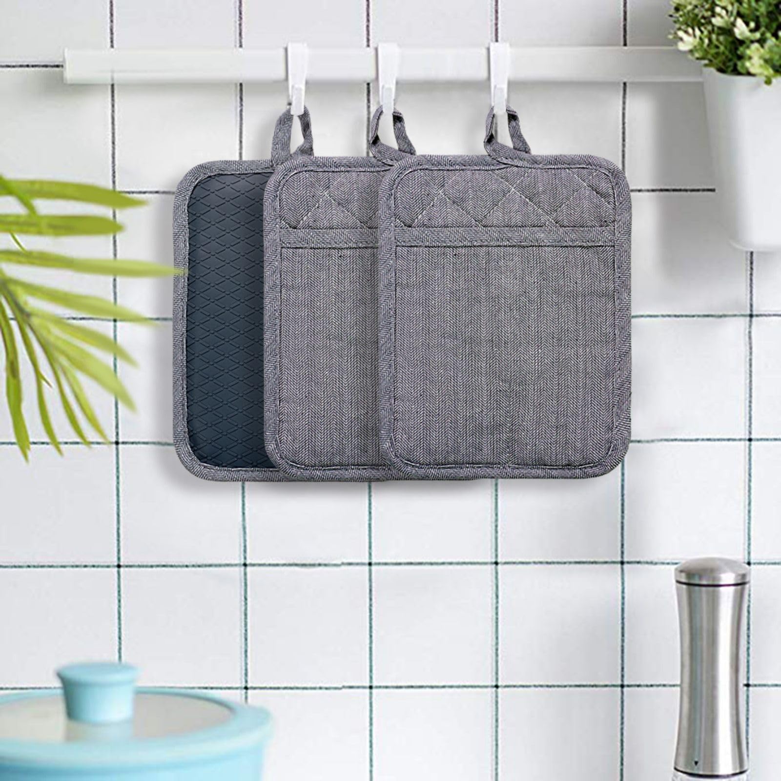 Heat Resistant Silicone Pot Holders Set of 3 - Non-Slip Kitchen Gloves for Cooking, Baking & BBQ (500℉ Safe) - Microwave & Machine Washable - Perfect for Grilling, Baking & Hot Dish Handling (Gray)