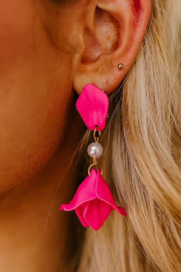Elegant Pearl Flower Earrings for Women - Romantic Dainty Floral Jewelry Gift for Her - Perfect for Weddings, Anniversaries & Special Occasions