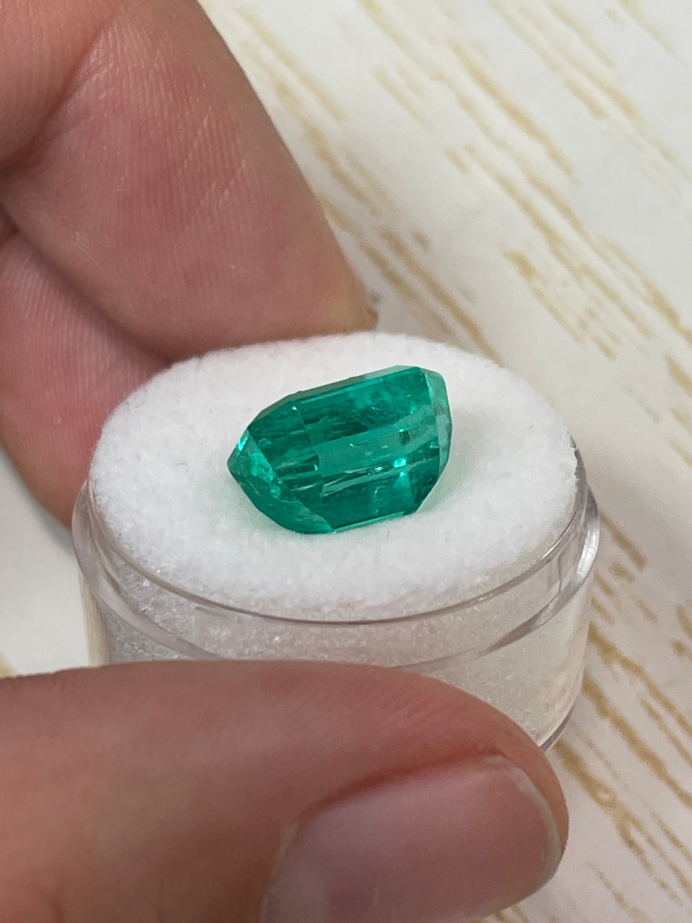 7.06 Carat 12x9.5mm Natural Colombian Emerald - Bluish Green Glowing Loose Gemstone, Emerald Cut for Jewelry Making, Engagement Rings & Luxury Gifts