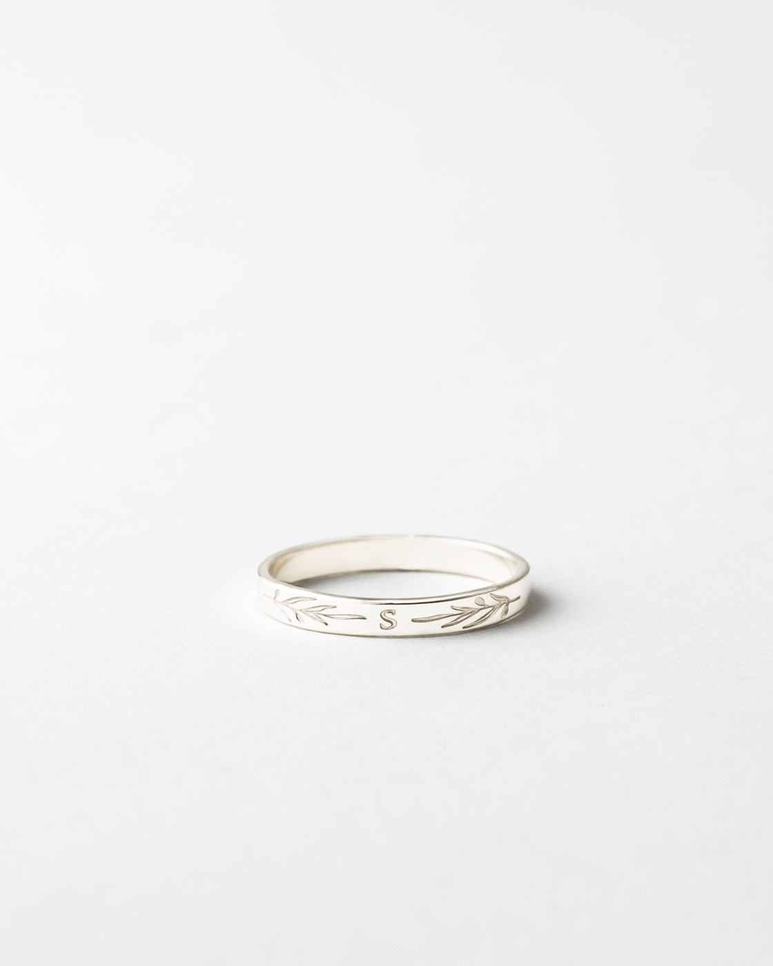 Personalized Olive Branch Ring - Dainty Gold or Silver Stackable Band for Women - Perfect for Engagements, Weddings & Everyday Wear