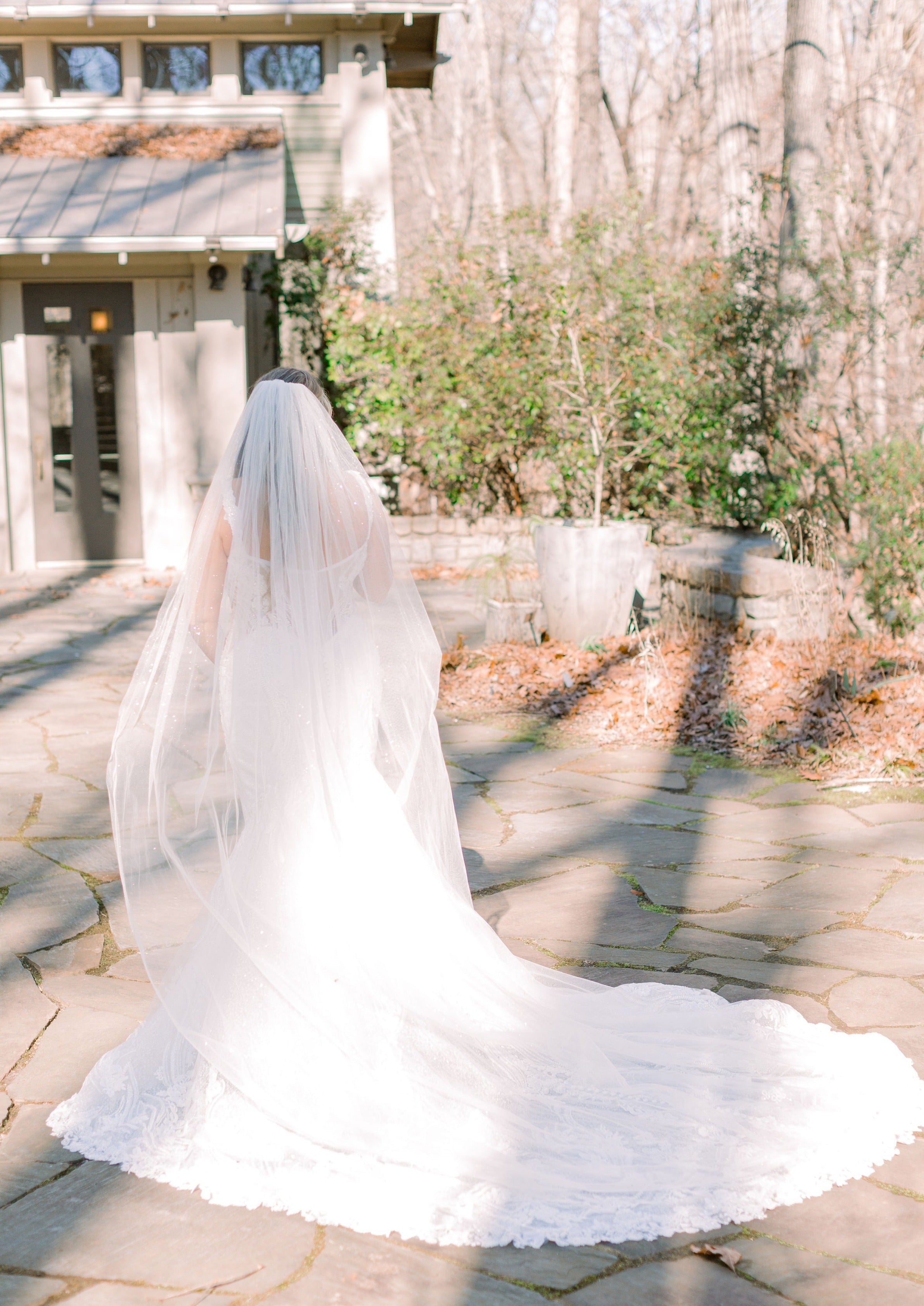 Kate Plain Cathedra Long Veil - Elegant Wedding Veil for Brides, Church Ceremony & Formal Events