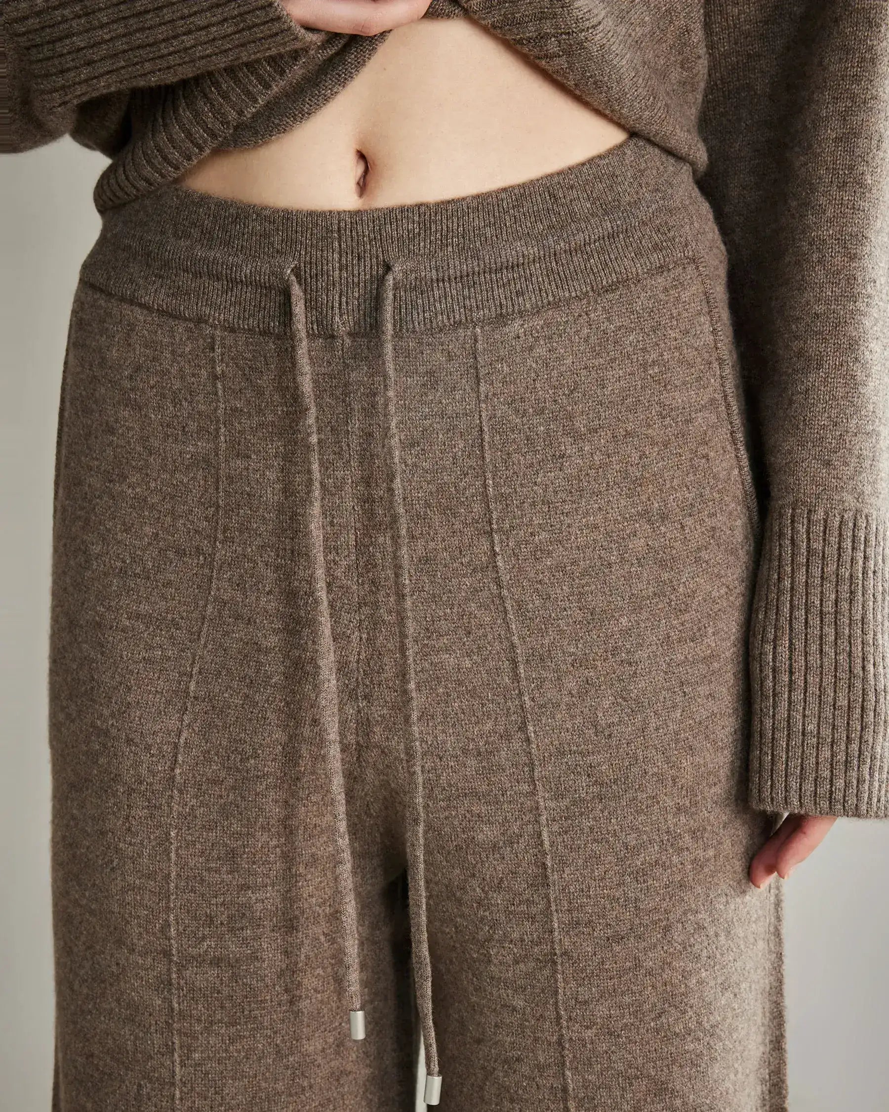 Luxury Women's Wide Leg Cashmere Pants - Soft & Warm Winter Trousers for Lounge, Office & Travel | Premium Comfort & Style