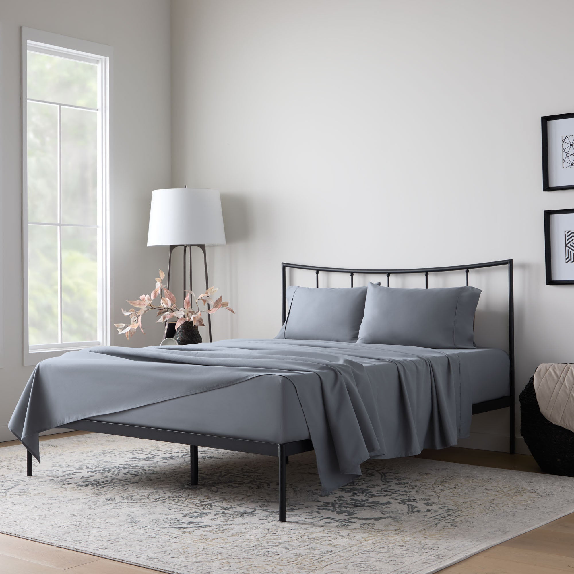 Luxury Double Brushed Microfiber Sheet Set - Queen Size, Ultra Soft & Breathable Bed Sheets for All Seasons - Perfect for Guest Rooms, Vacation Homes & Cozy Bedroom Retreats