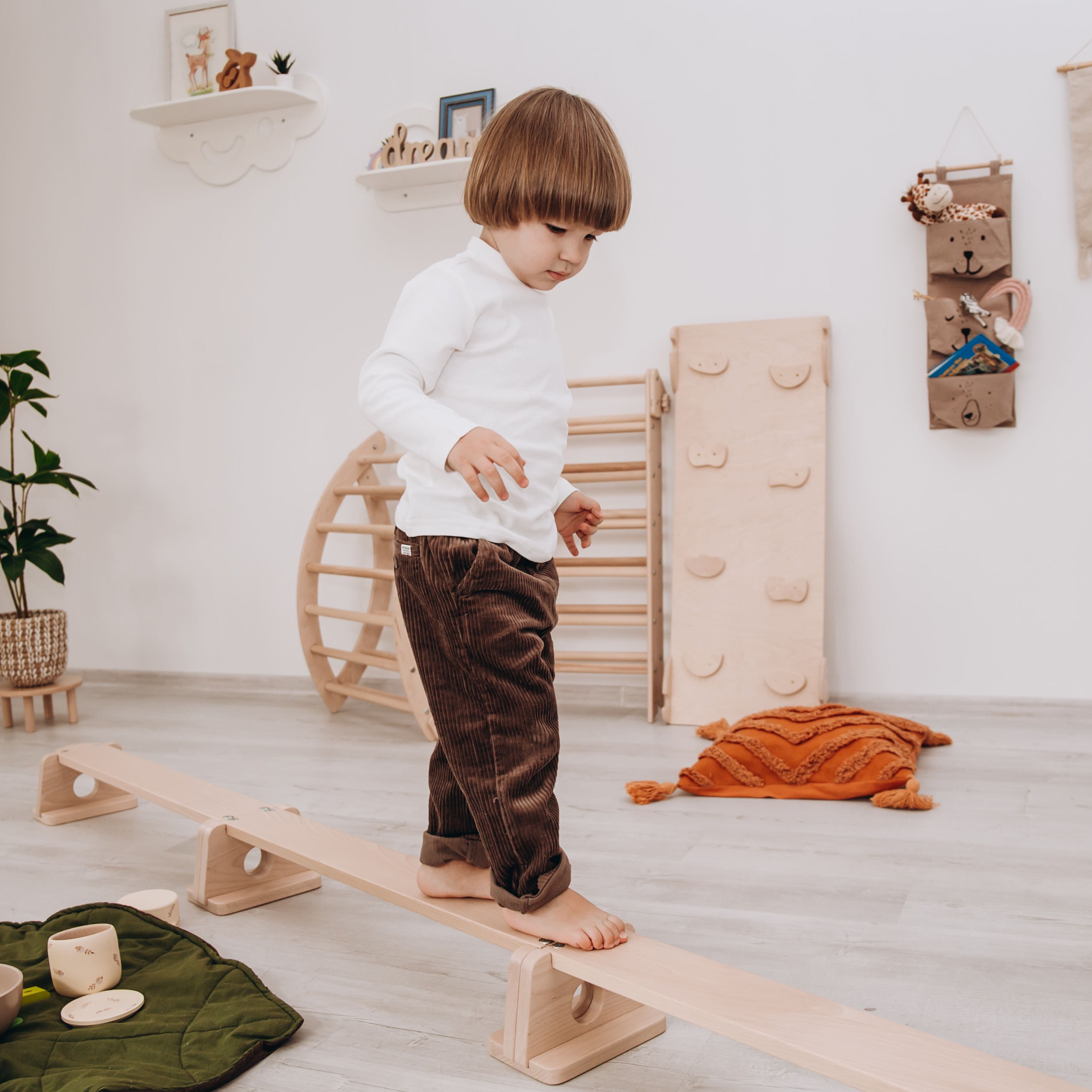Kids Balance Beam - Non-Slip Gymnastics Training Equipment for Toddlers & Children - Perfect for Indoor/Outdoor Play, Yoga, and Motor Skill Development