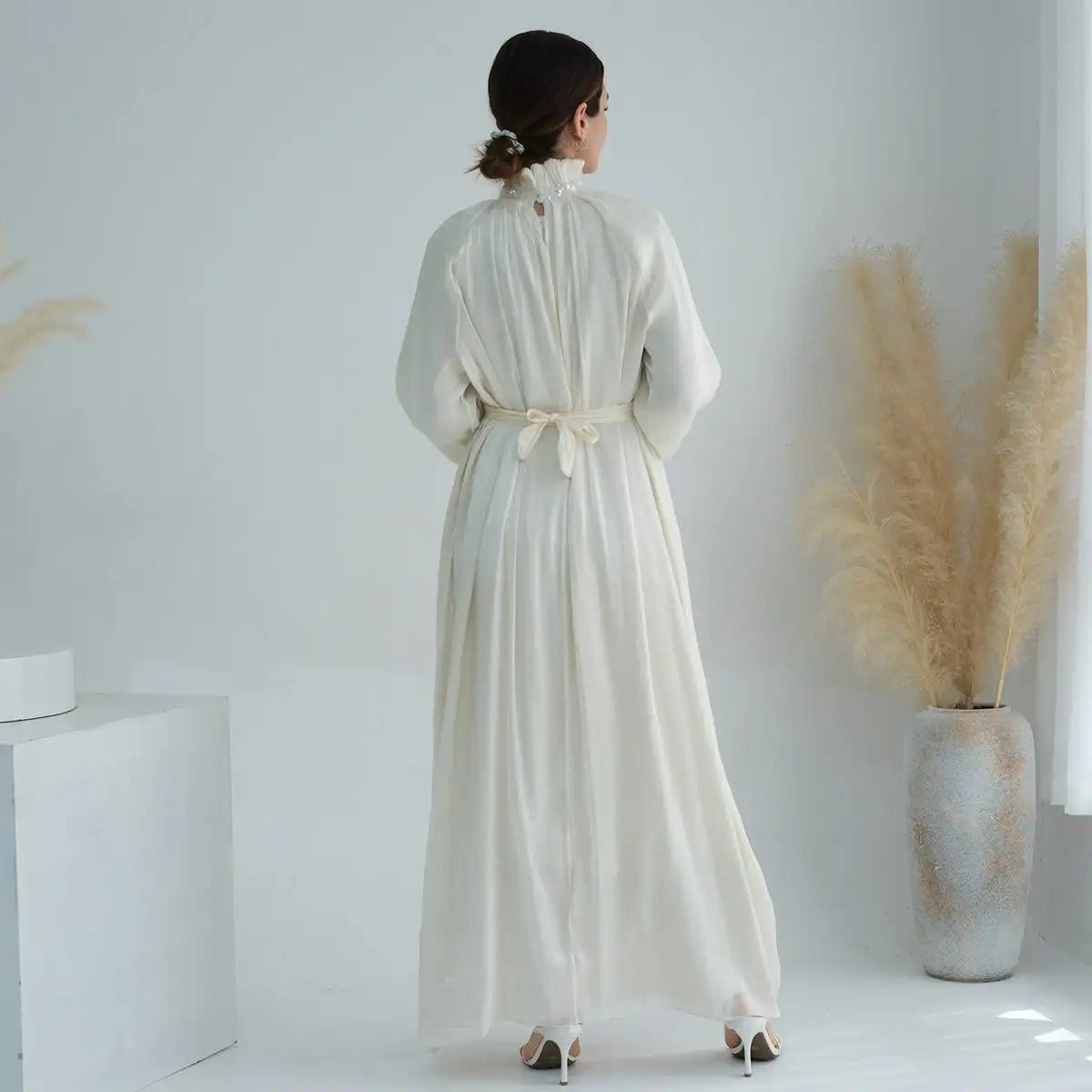 Elegant Shiny Bright Abaya Dress for Muslim Women - Perfect for Prayer, Eid, and Special Occasions