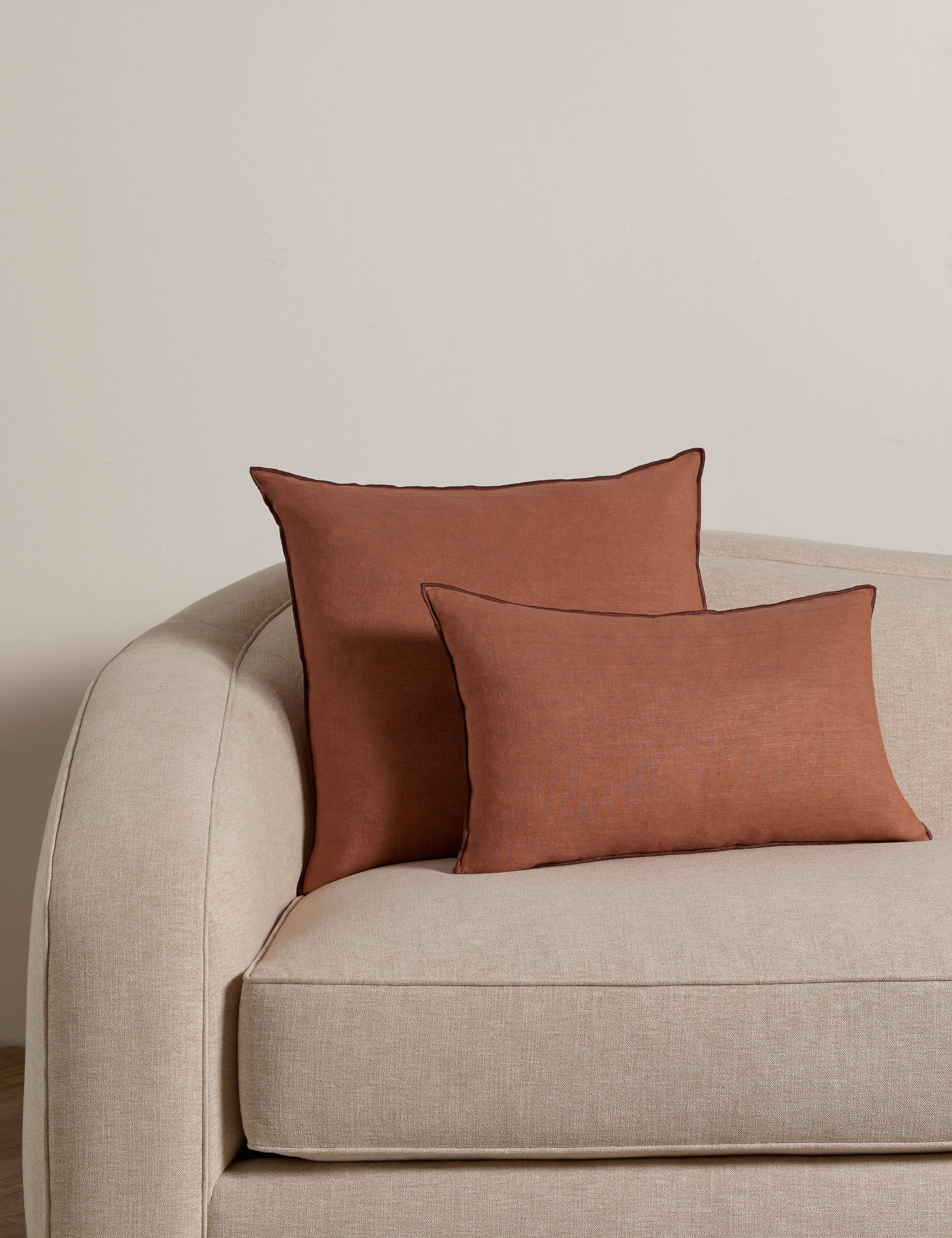 Carys Contrast Linen Pillow - Premium Decorative Throw Pillow for Sofa, Bed & Couch - Soft & Breathable Linen Cover - Home Decor Accent for Living Room, Bedroom & Nursery