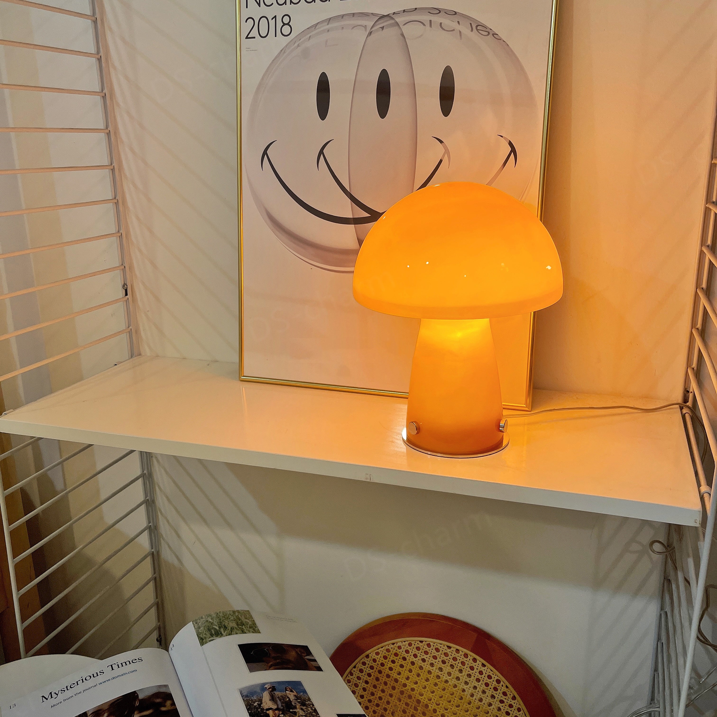 Mushroom Table Lamp - Modern LED Night Light for Bedroom, Nursery & Living Room - Soft Warm White Light, USB Powered, Decorative Ambient Lighting for Home Decor