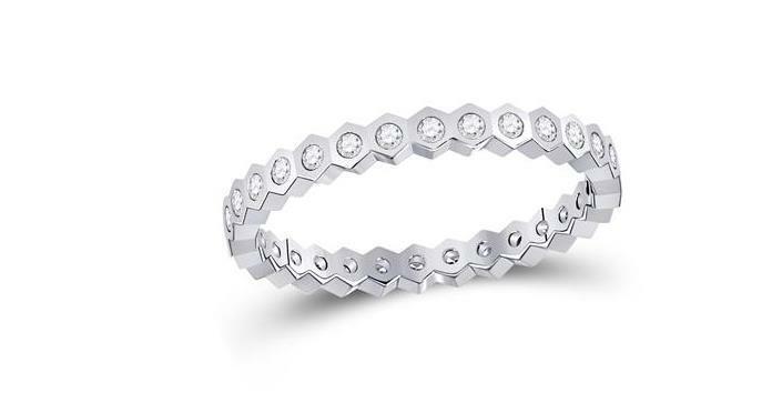 14K White Gold Diamond Jagged Edge Women's Band Ring - 1/4 Cttw, Elegant Stackable Jewelry for Everyday Wear & Special Occasions