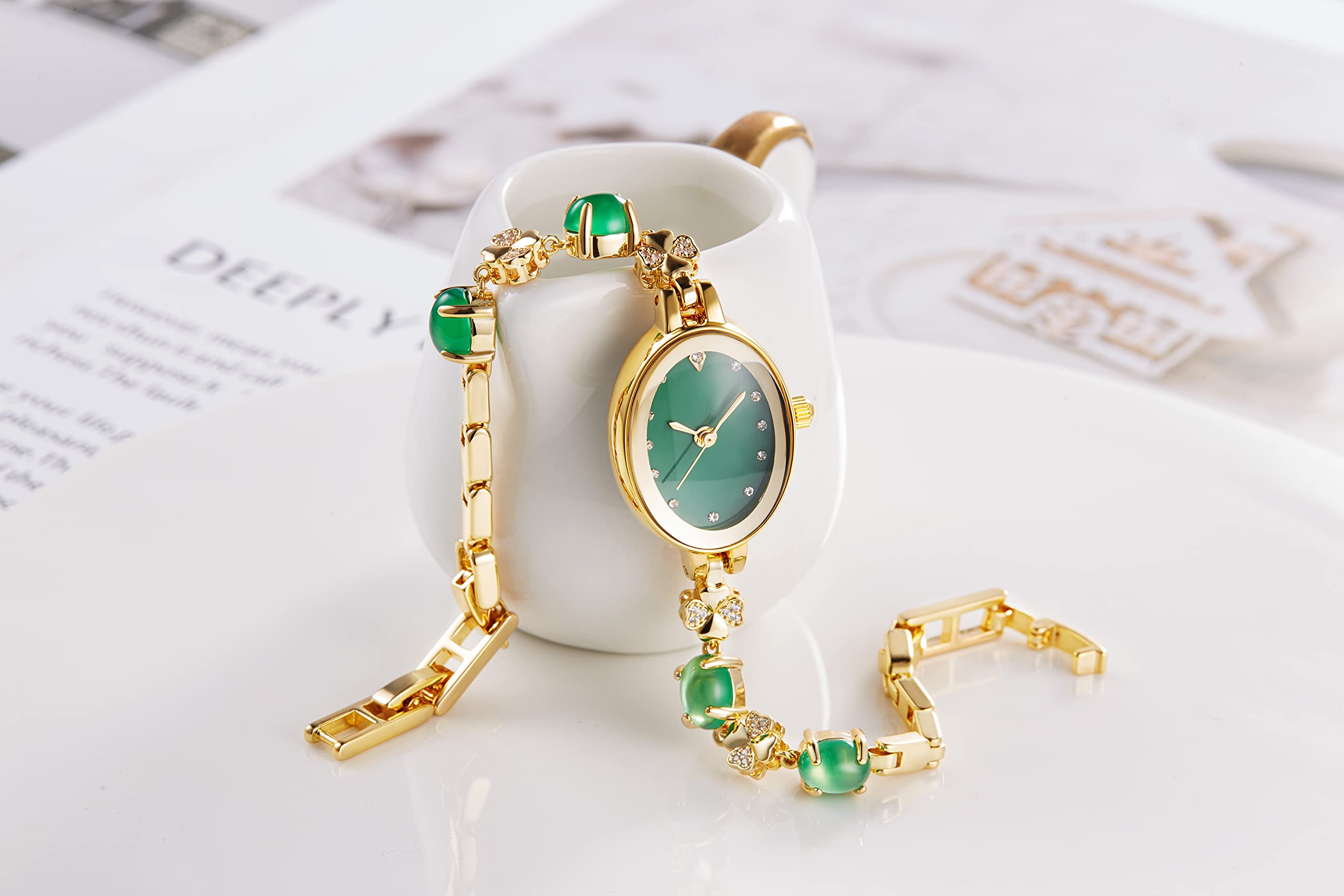 Elegant Women's Fashion Watch - Oval Dial Quartz Bracelet Watch for Ladies, Waterproof & Stylish - Perfect for Daily Wear, Office, Parties & Special Occasions