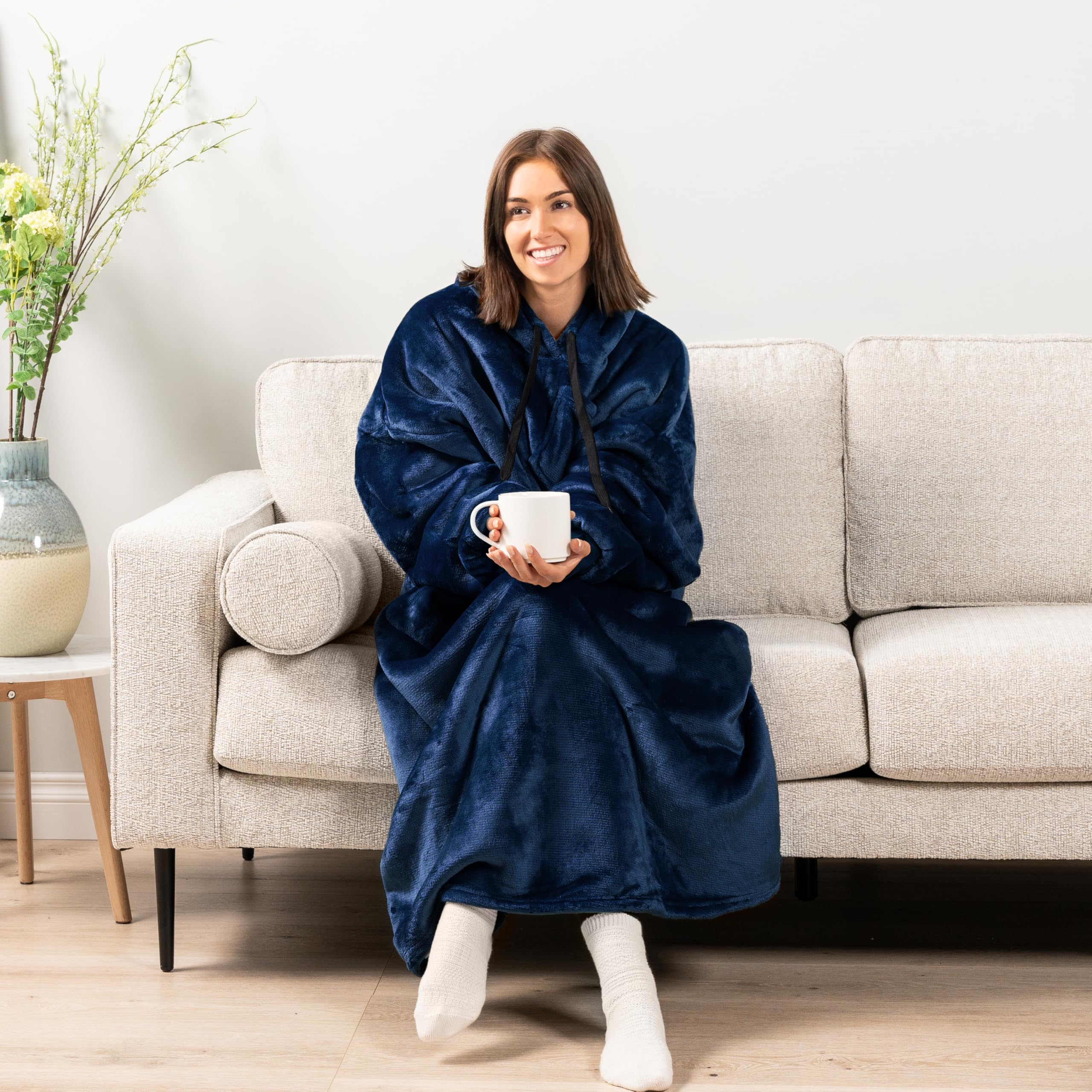 PAVILIA Wearable Blanket Hoodie for Women & Men - Sherpa Fleece Oversized Sweatshirt with Hood - Cozy Hooded Blanket Sweater for Lounge, Camping & Movie Nights