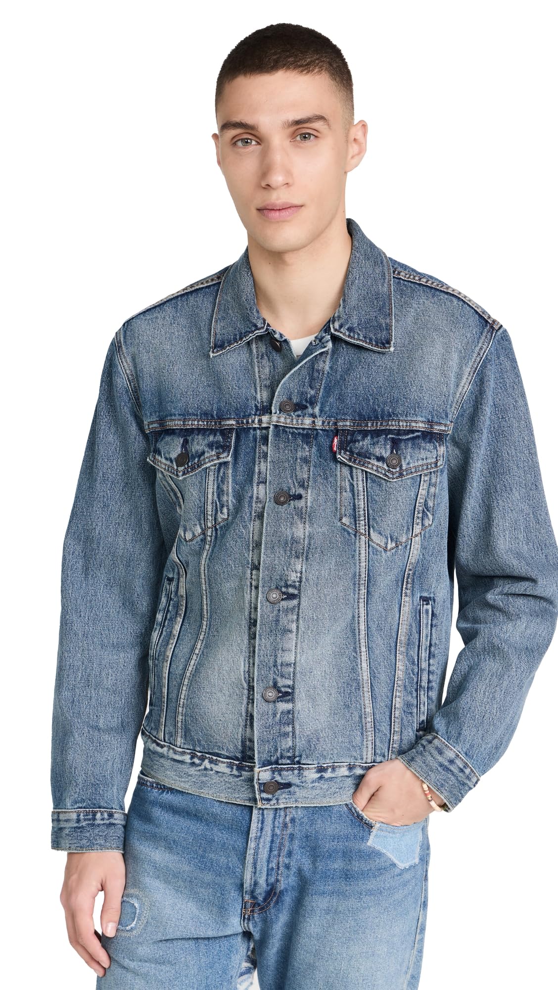 Levi's Men's The Trucker Jacket - Classic Denim Jacket for Men | Vintage Style, Comfort Fit | Perfect for Casual Outfits, Layering & Outdoor Adventures