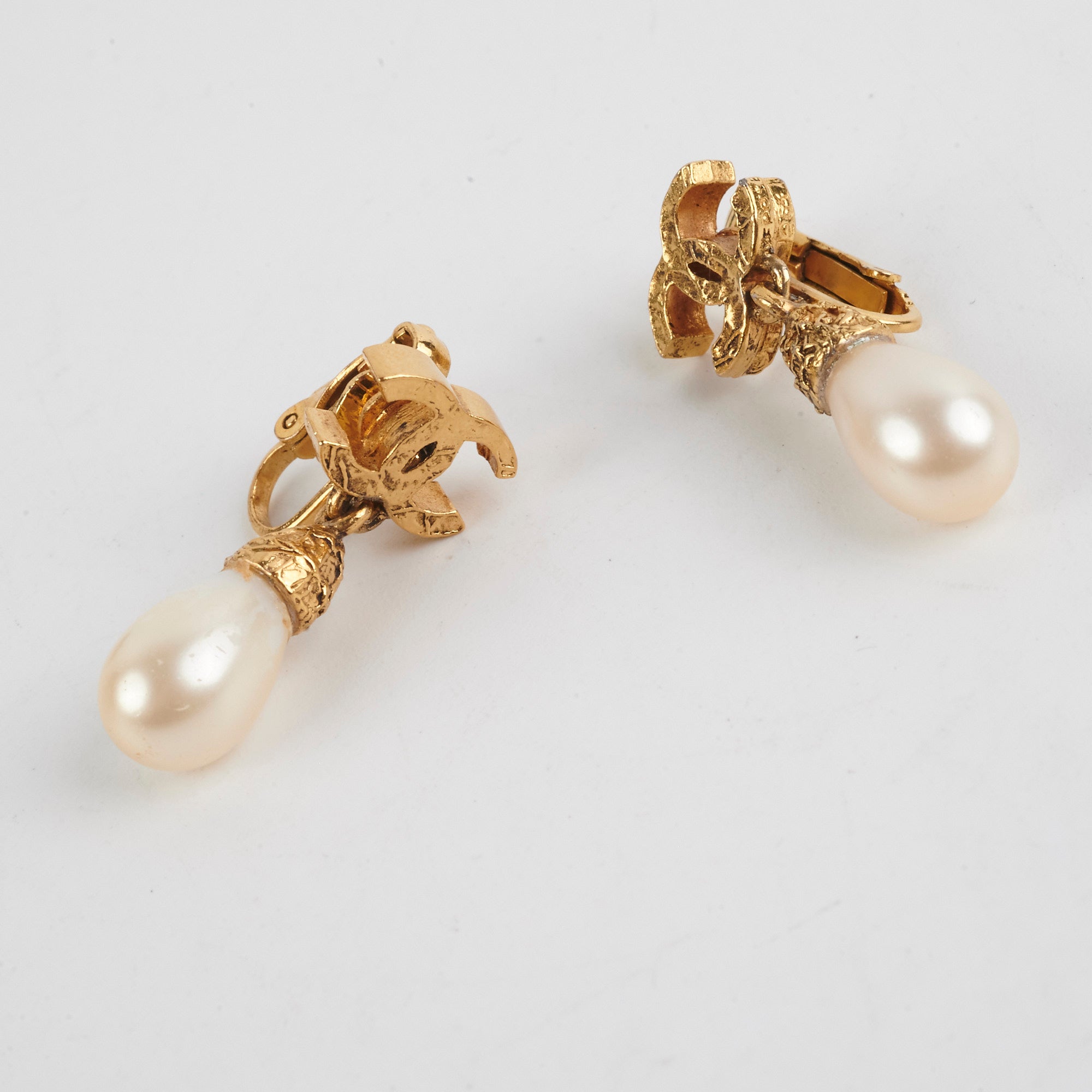 Chanel Pearl Clip-On Earrings for Women – Elegant Fashion Jewelry for Parties, Weddings & Special Occasions